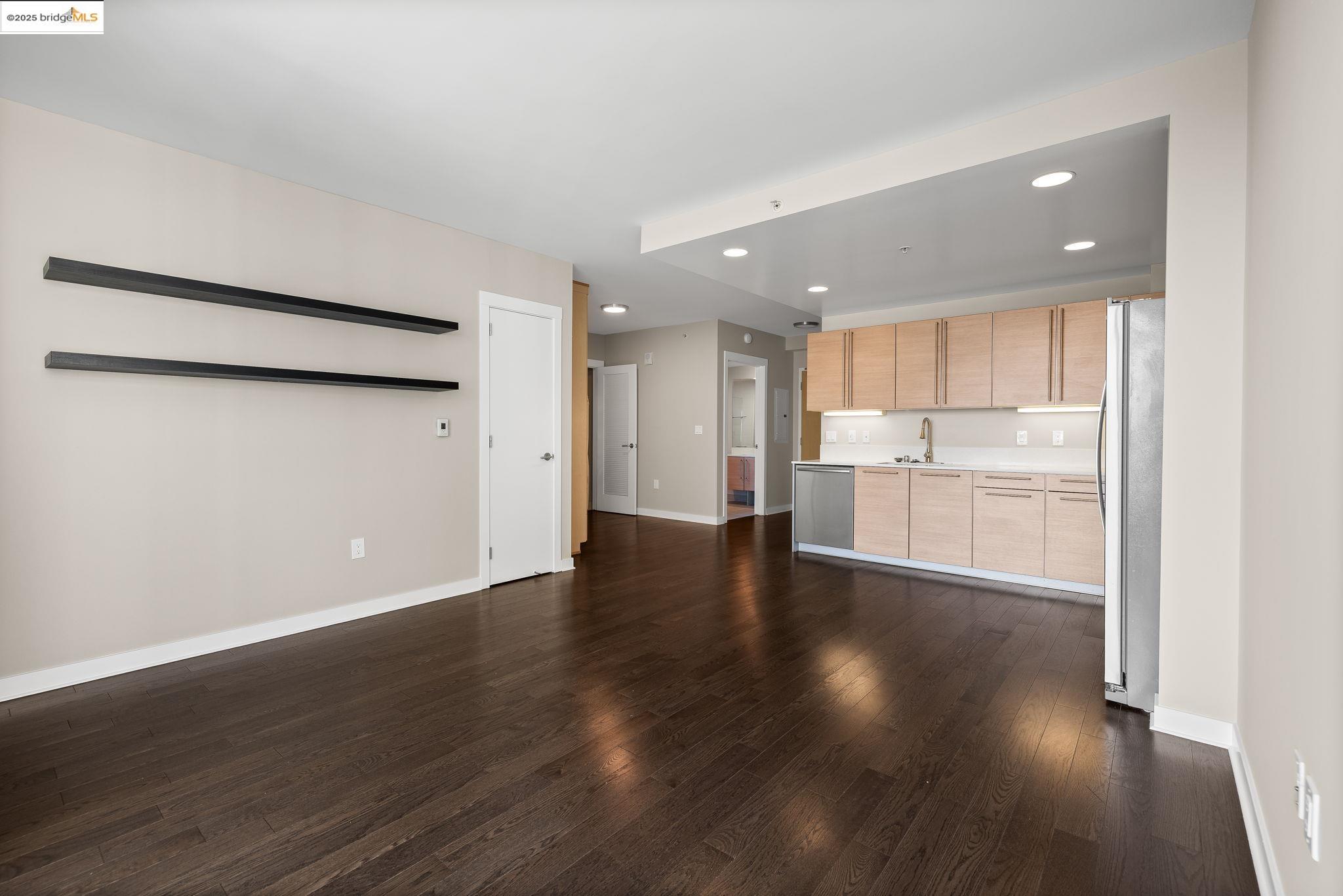 1160 Mission St # 2010, San Francisco, California 94103, 1 Bedroom Bedrooms, 3 Rooms Rooms,1 BathroomBathrooms,Residential,For Sale,1160 Mission St # 2010,41097523