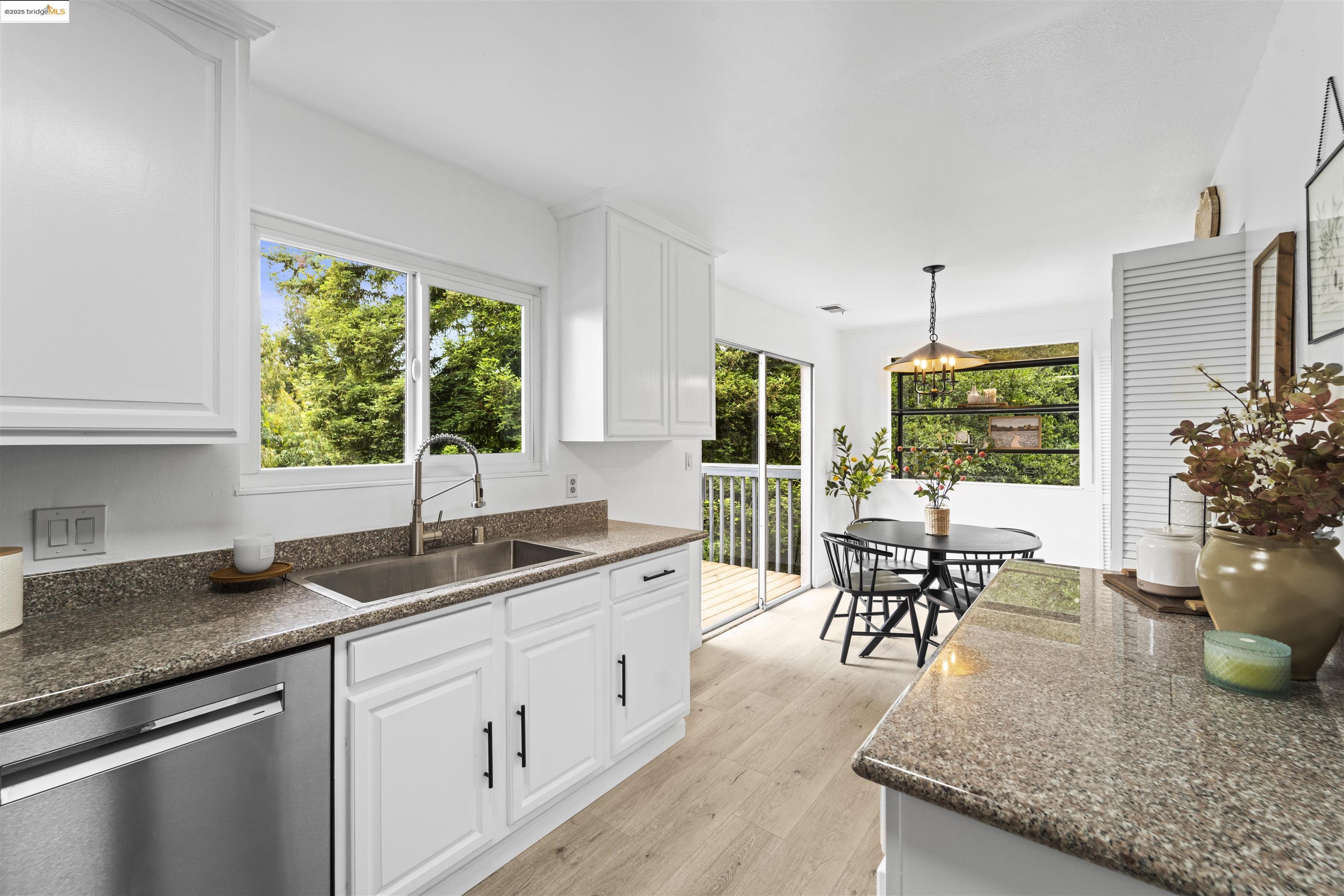 Photo #11: 41097525 Listing: Photo #11