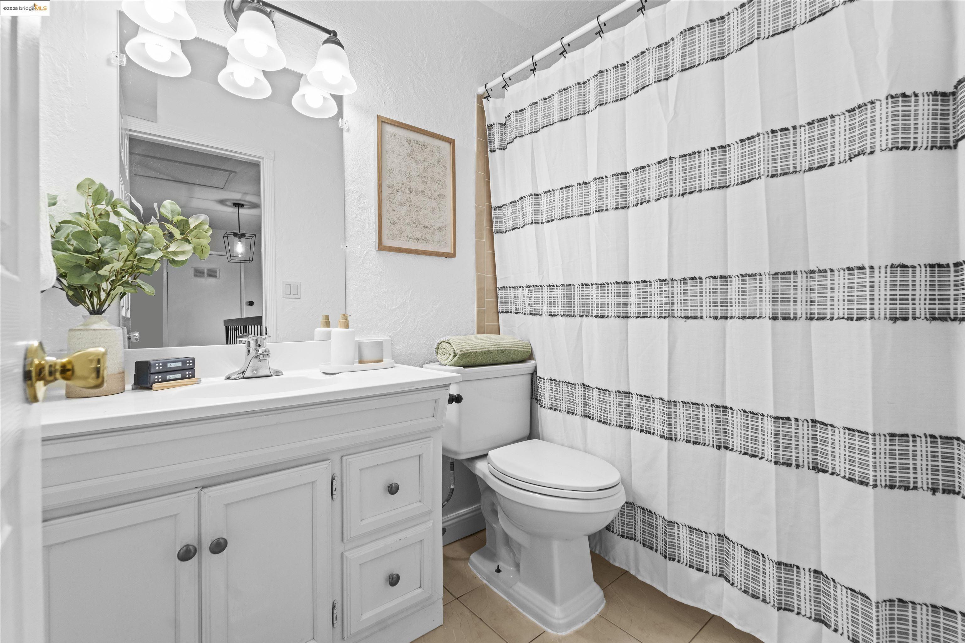 Photo #34: 41097525 Listing: Photo #34