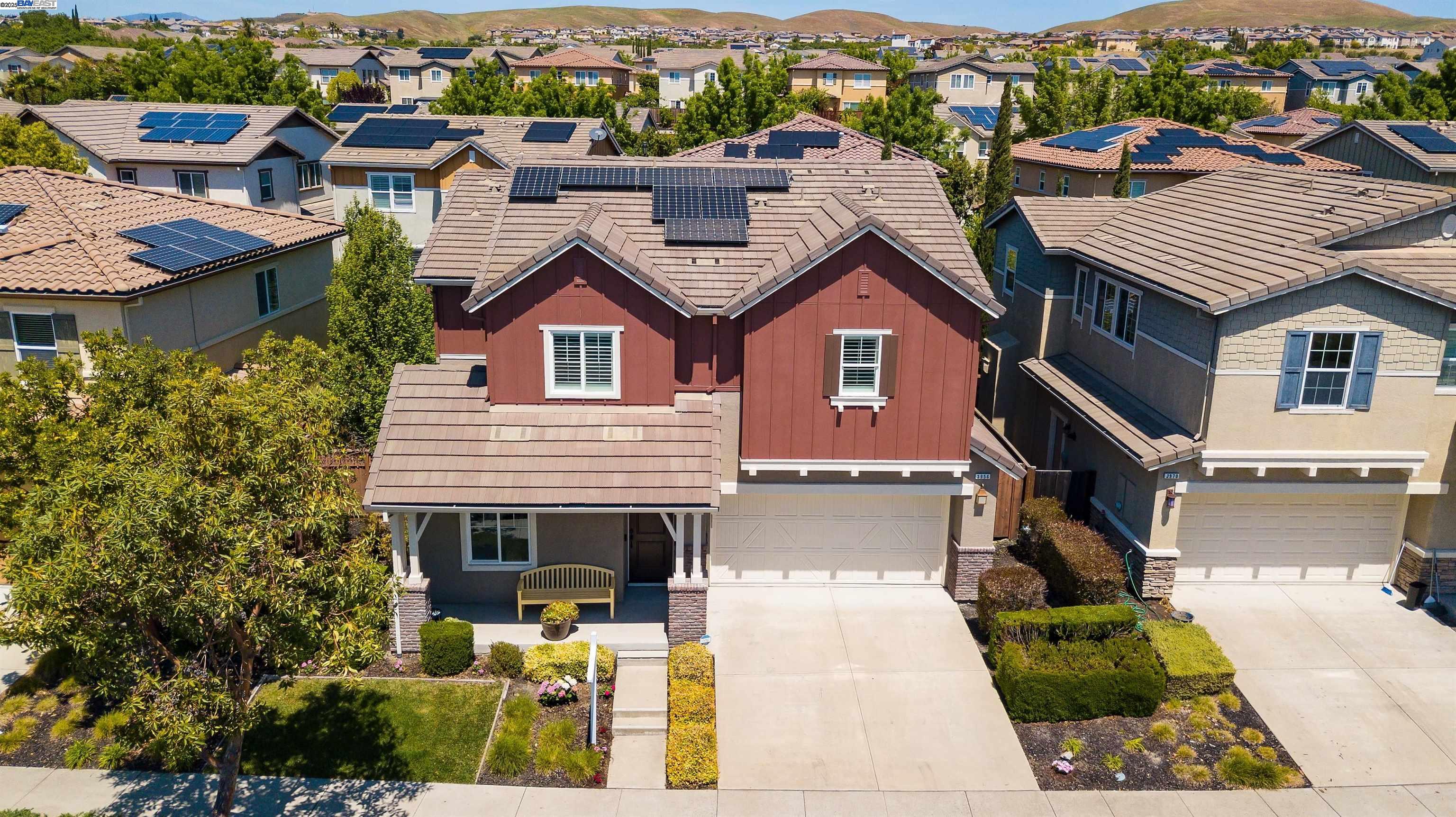 Detail Gallery Image 2 of 60 For 3956 Jordan Ranch Dr, Dublin,  CA 94568 - 5 Beds | 3 Baths