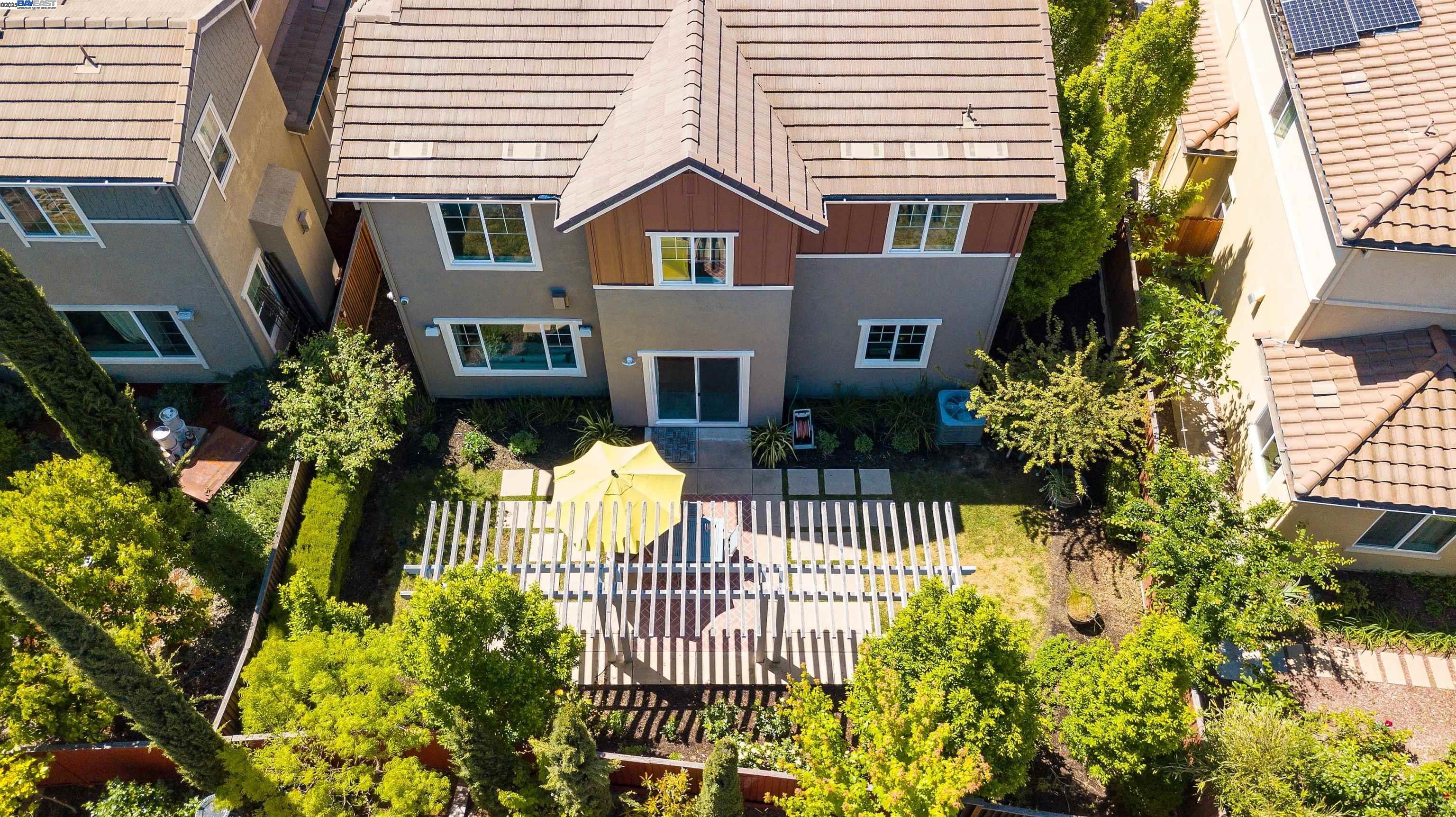 Detail Gallery Image 3 of 60 For 3956 Jordan Ranch Dr, Dublin,  CA 94568 - 5 Beds | 3 Baths