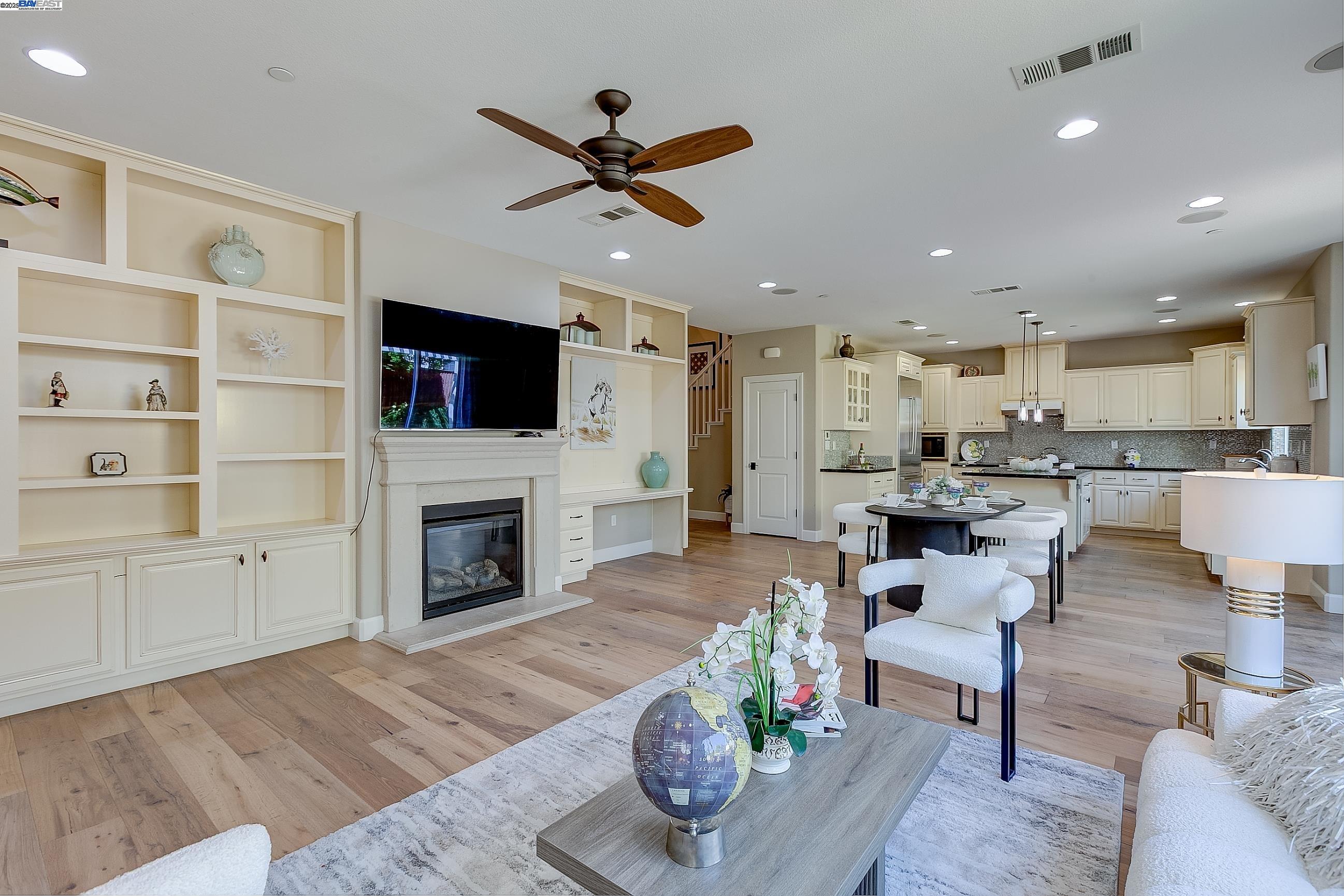 Detail Gallery Image 25 of 60 For 3956 Jordan Ranch Dr, Dublin,  CA 94568 - 5 Beds | 3 Baths