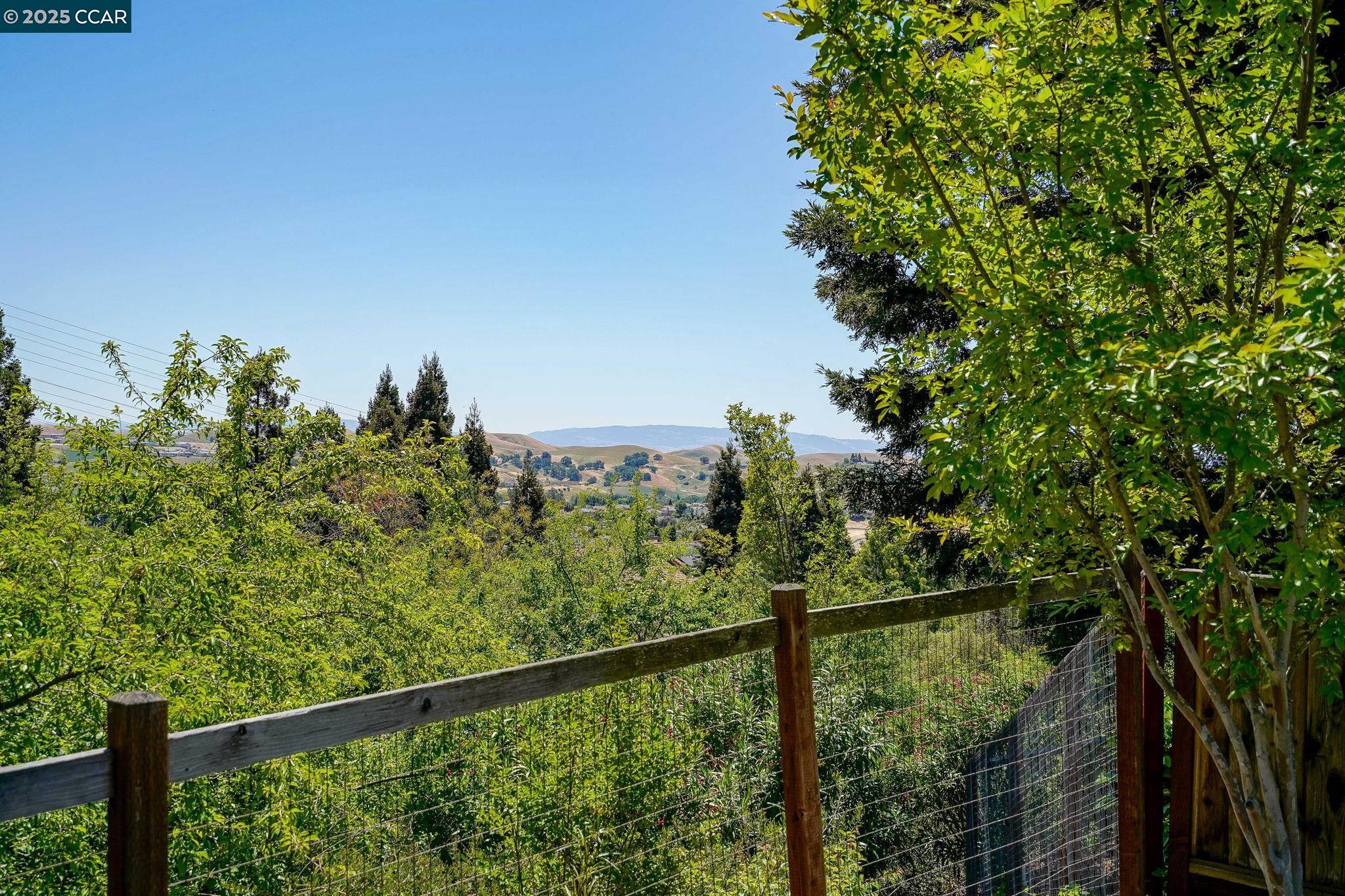Detail Gallery Image 30 of 42 For 219 Nottingham Pl, Danville,  CA 94506 - 4 Beds | 3 Baths