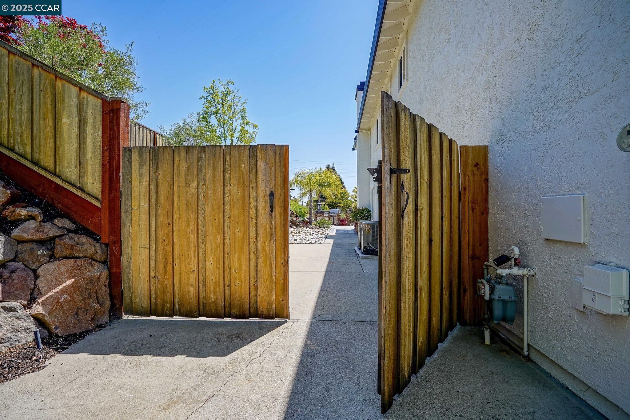 Detail Gallery Image 35 of 42 For 219 Nottingham Pl, Danville,  CA 94506 - 4 Beds | 3 Baths