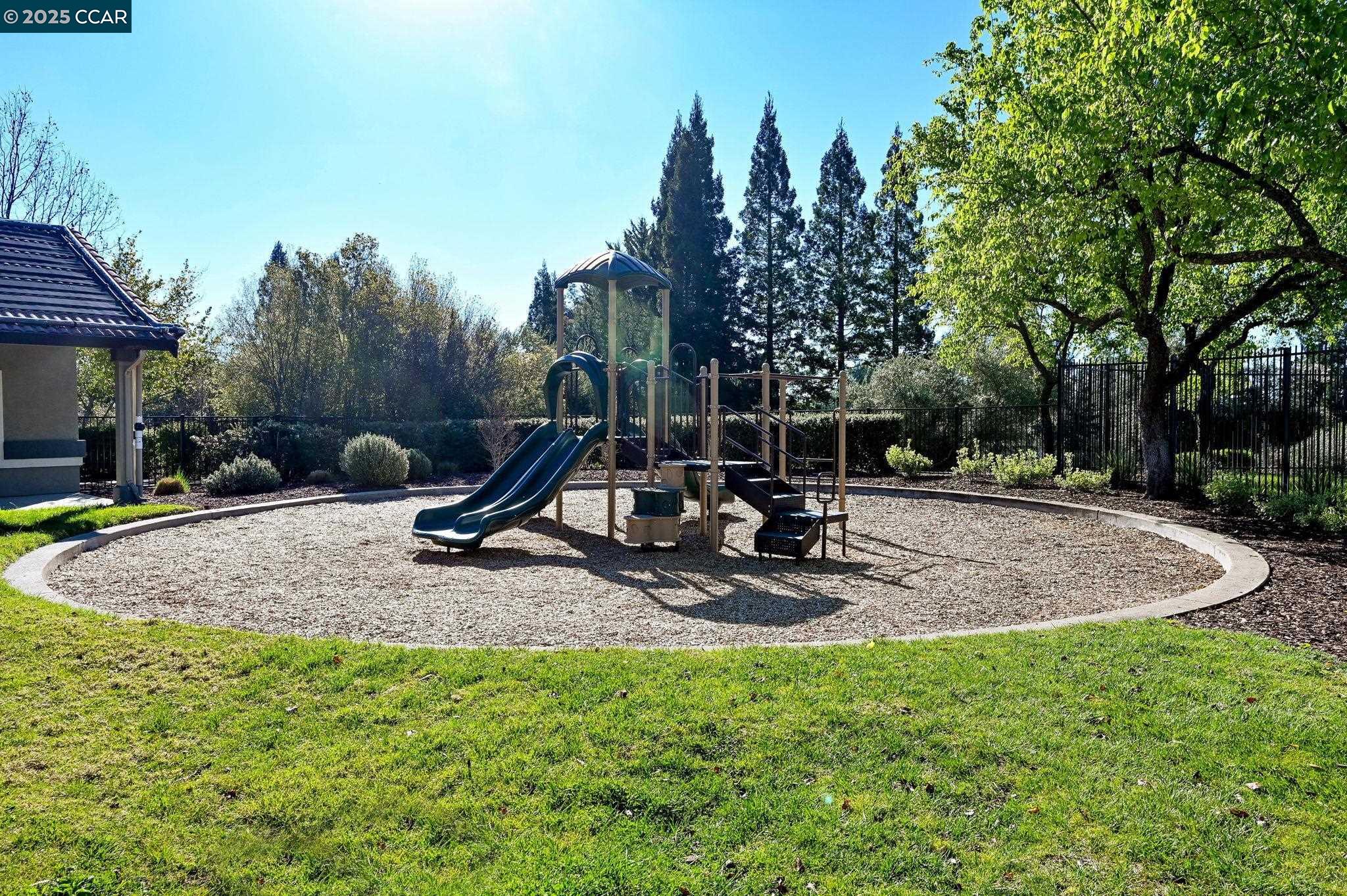 Detail Gallery Image 41 of 42 For 219 Nottingham Pl, Danville,  CA 94506 - 4 Beds | 3 Baths