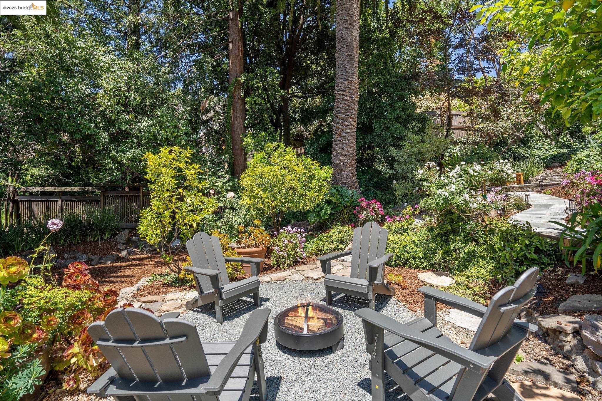 Detail Gallery Image 52 of 59 For 6051 Margarido Dr, Oakland,  CA 94618 - 5 Beds | 5/1 Baths