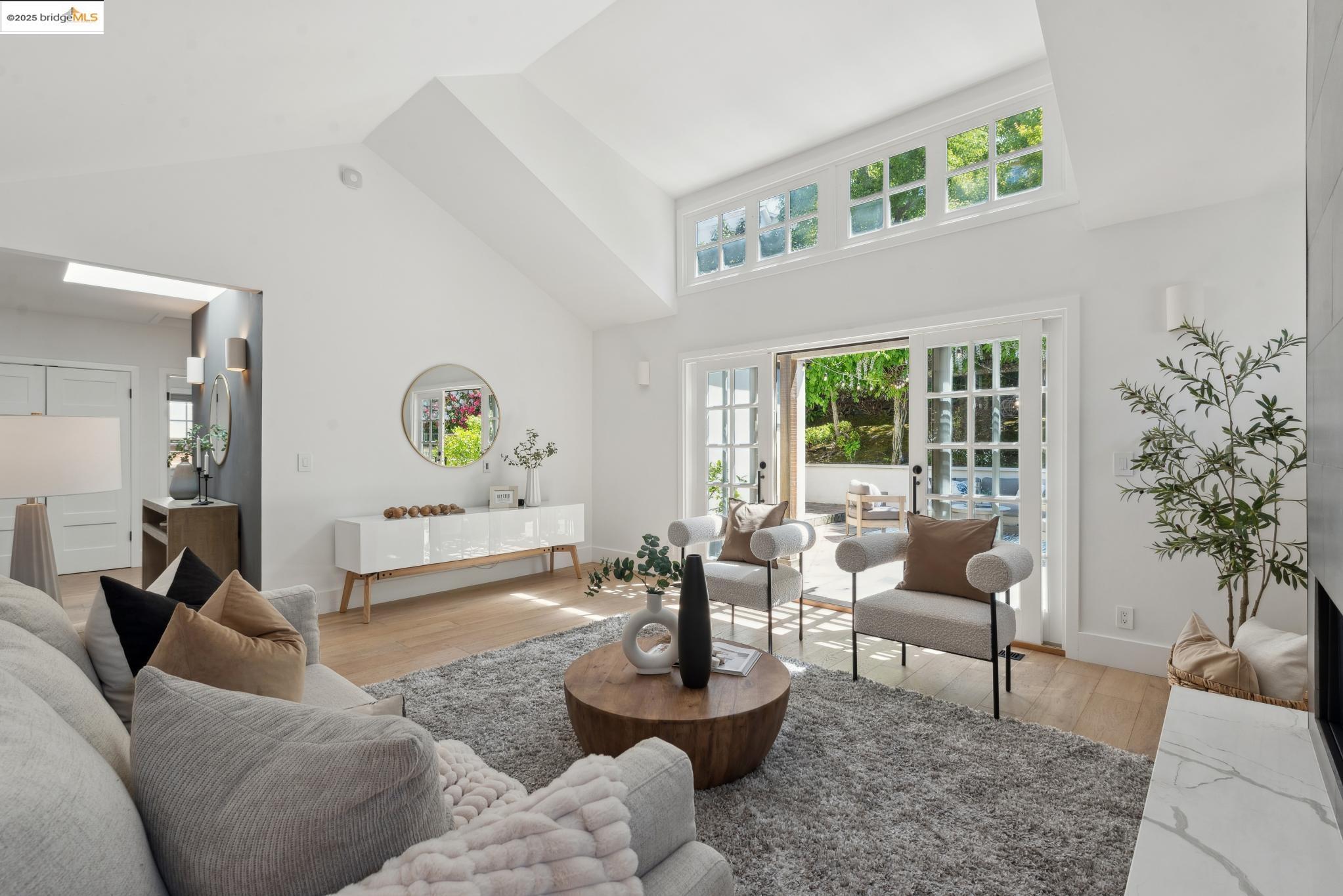4825 Proctor Ave, Oakland, California 94618, 3 Bedrooms Bedrooms, 6 Rooms Rooms,2 BathroomsBathrooms,Residential,For Sale,4825 Proctor Ave,41097533