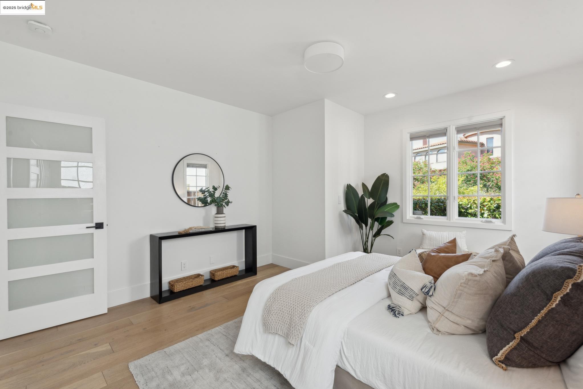 4825 Proctor Ave, Oakland, California 94618, 3 Bedrooms Bedrooms, 6 Rooms Rooms,2 BathroomsBathrooms,Residential,For Sale,4825 Proctor Ave,41097533
