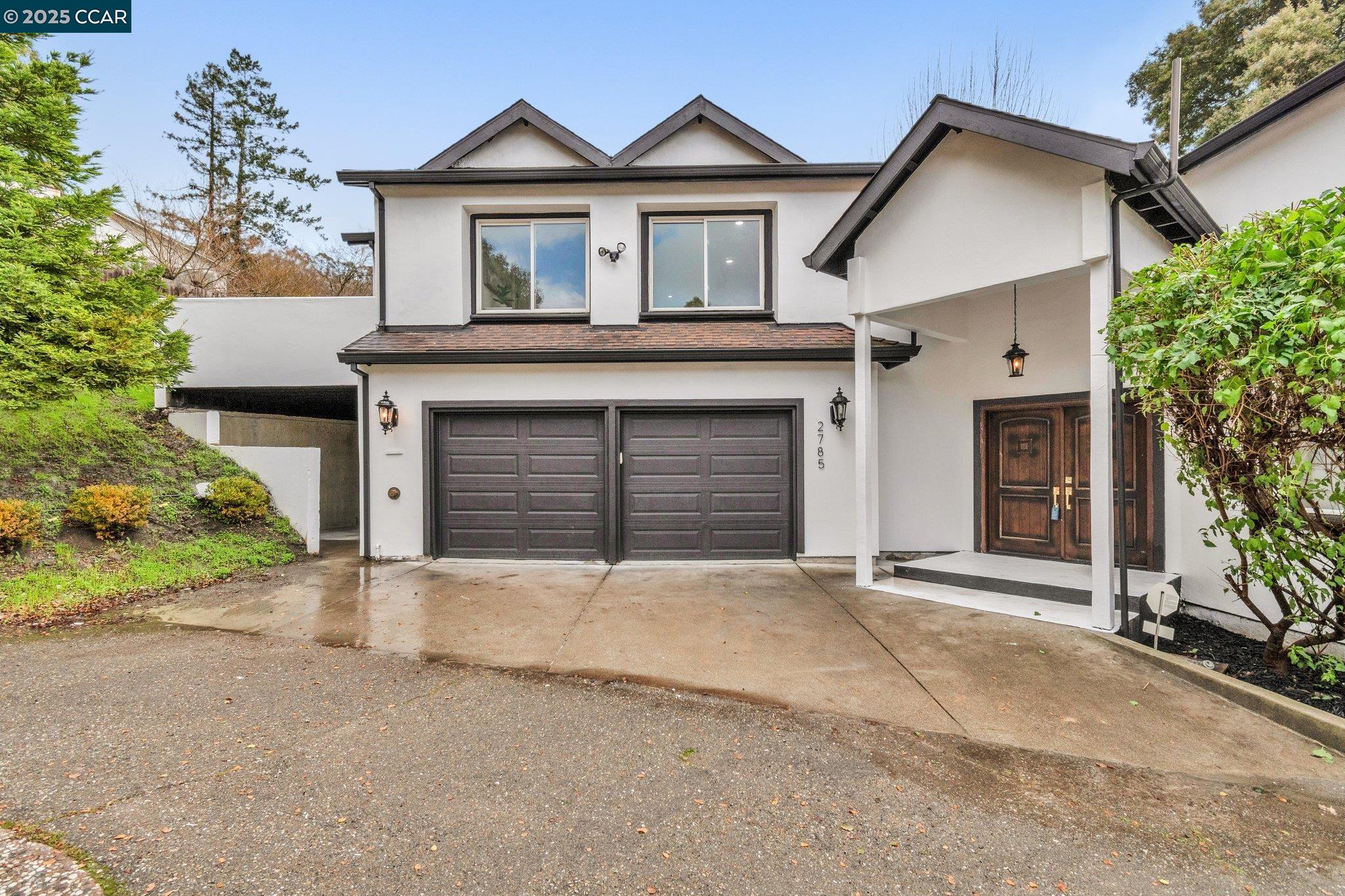 Detail Gallery Image 2 of 51 For 2785 Butters Dr, Oakland,  CA 94602 - 4 Beds | 3/1 Baths