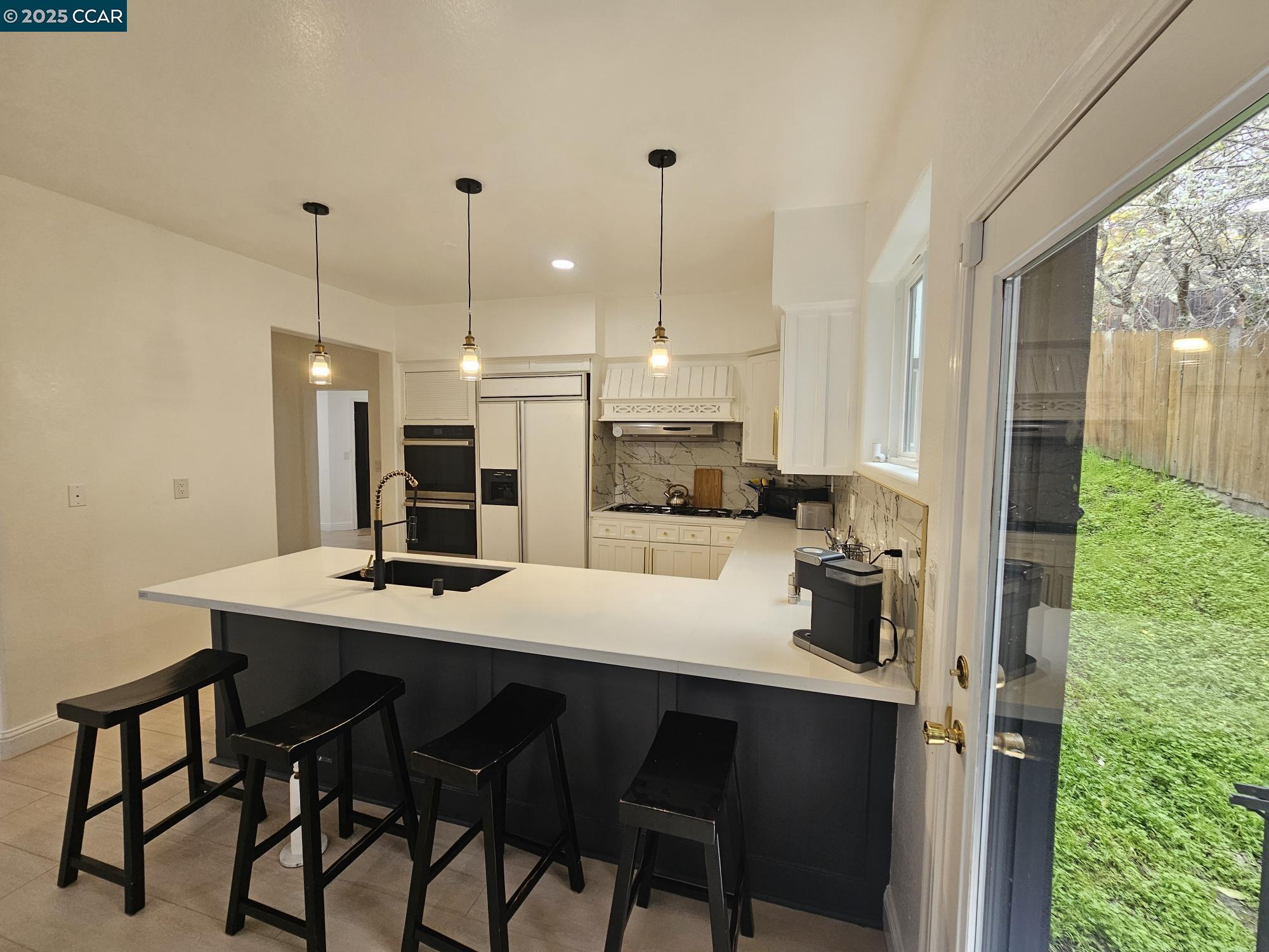Detail Gallery Image 18 of 51 For 2785 Butters Dr, Oakland,  CA 94602 - 4 Beds | 3/1 Baths