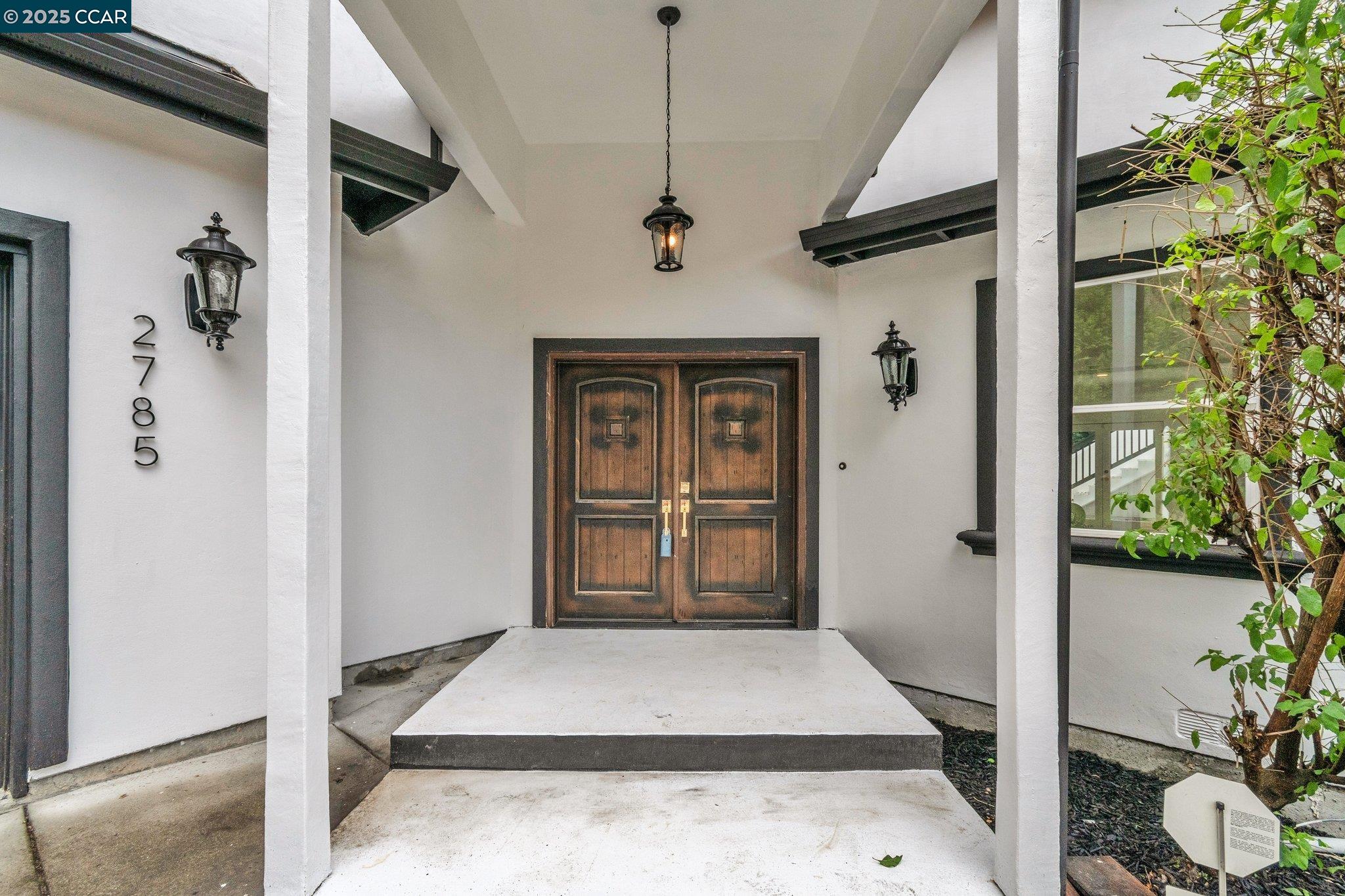 Detail Gallery Image 3 of 51 For 2785 Butters Dr, Oakland,  CA 94602 - 4 Beds | 3/1 Baths