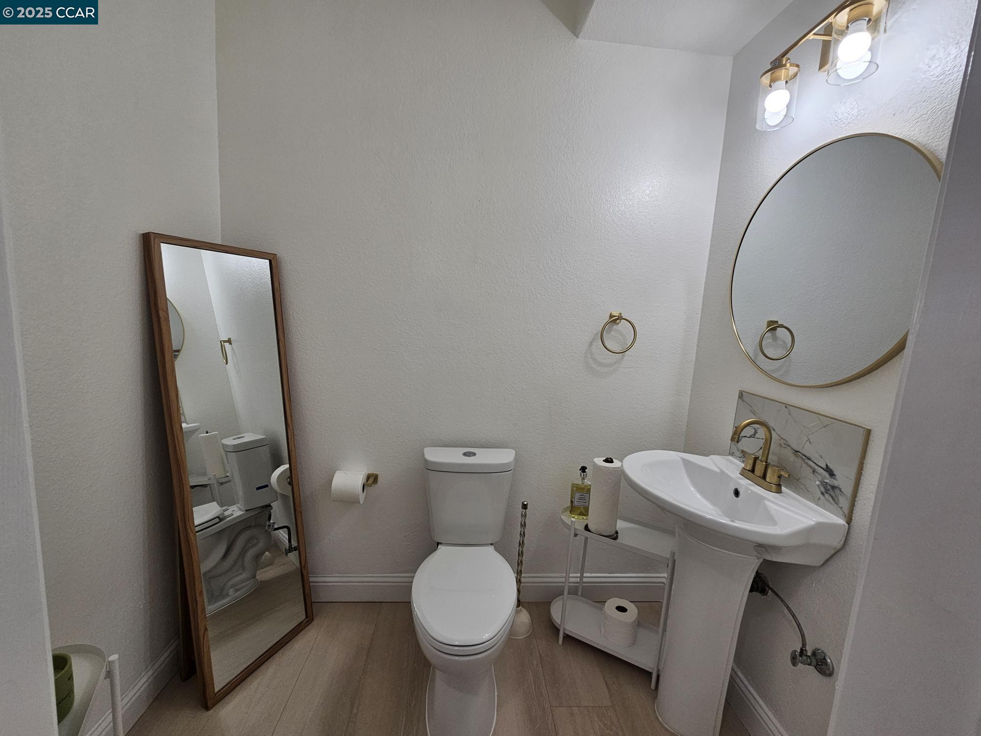Detail Gallery Image 21 of 51 For 2785 Butters Dr, Oakland,  CA 94602 - 4 Beds | 3/1 Baths