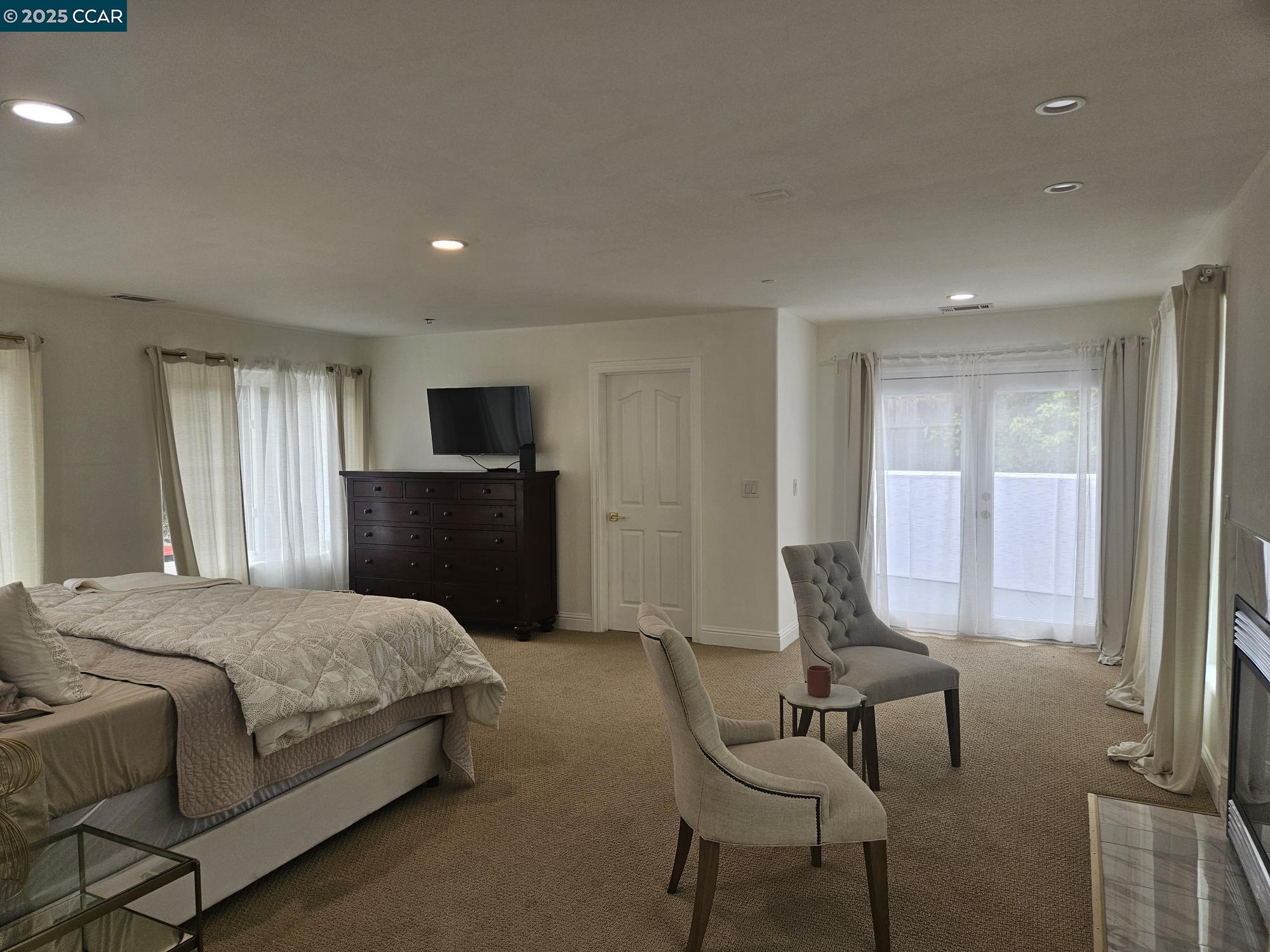 Detail Gallery Image 27 of 51 For 2785 Butters Dr, Oakland,  CA 94602 - 4 Beds | 3/1 Baths