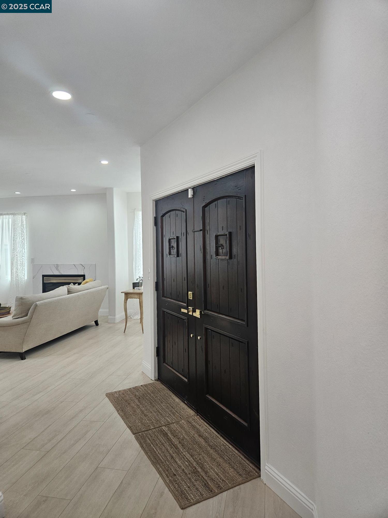Detail Gallery Image 4 of 51 For 2785 Butters Dr, Oakland,  CA 94602 - 4 Beds | 3/1 Baths