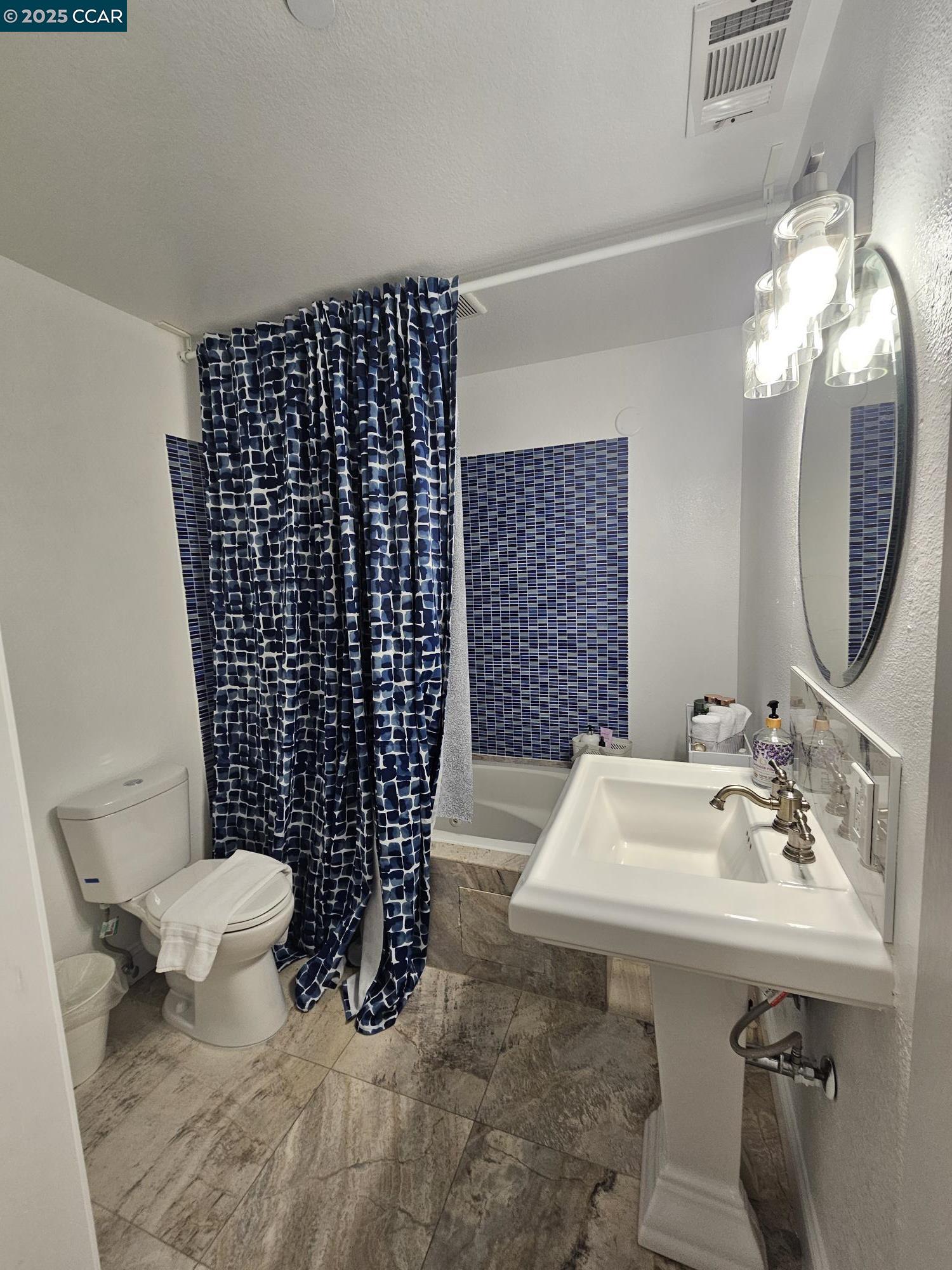 Detail Gallery Image 38 of 51 For 2785 Butters Dr, Oakland,  CA 94602 - 4 Beds | 3/1 Baths