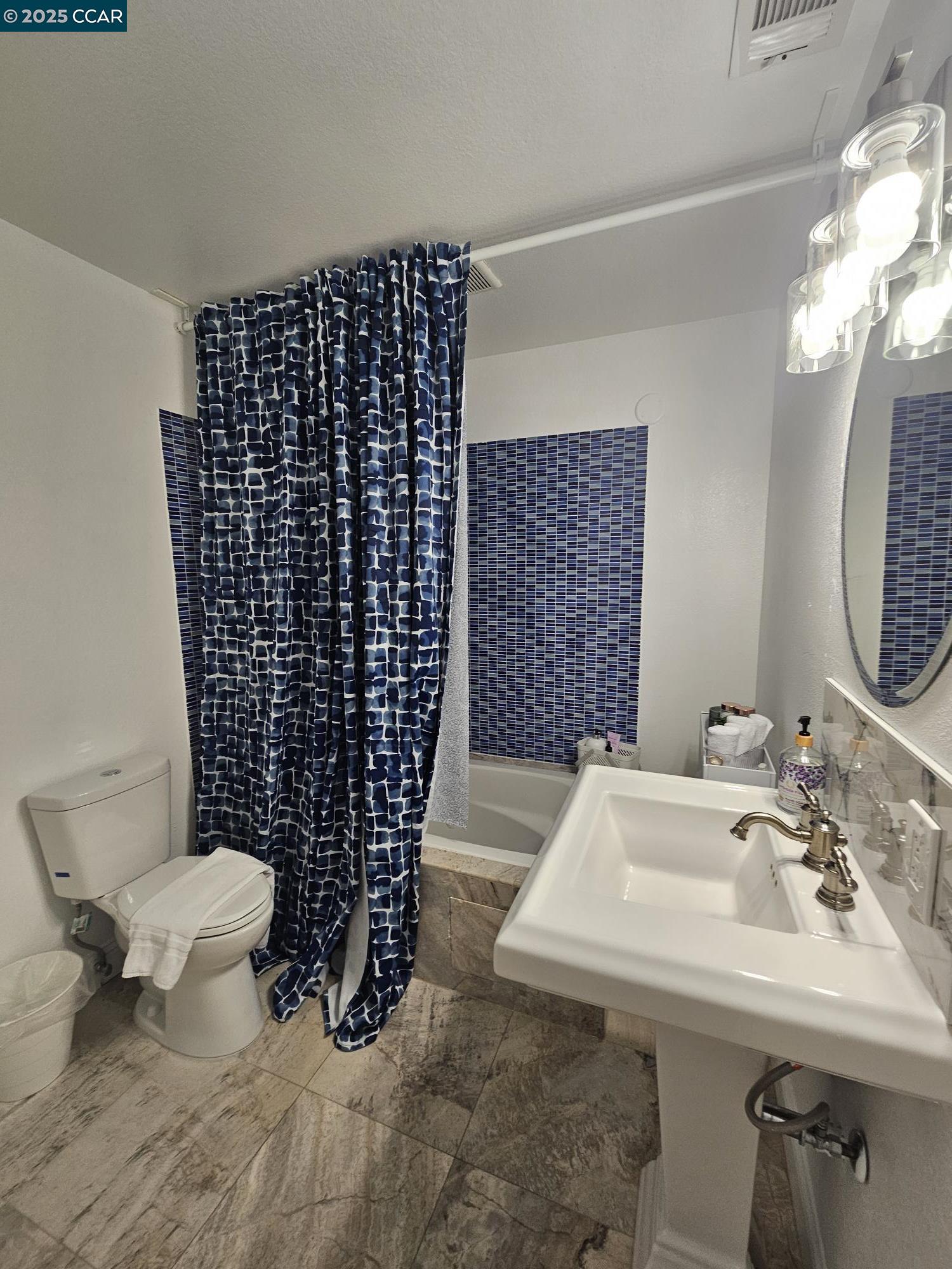 Detail Gallery Image 39 of 51 For 2785 Butters Dr, Oakland,  CA 94602 - 4 Beds | 3/1 Baths