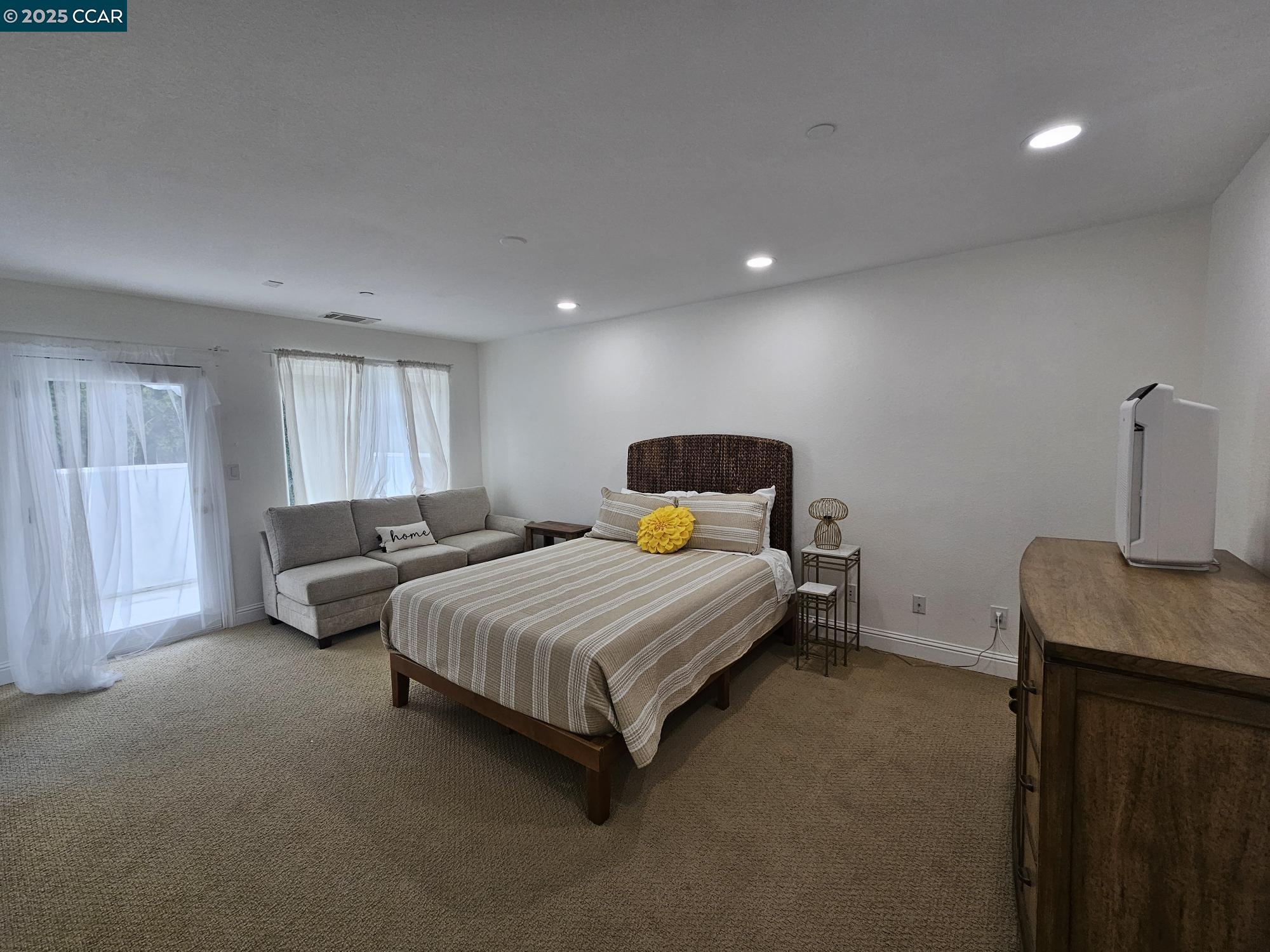 Detail Gallery Image 44 of 51 For 2785 Butters Dr, Oakland,  CA 94602 - 4 Beds | 3/1 Baths