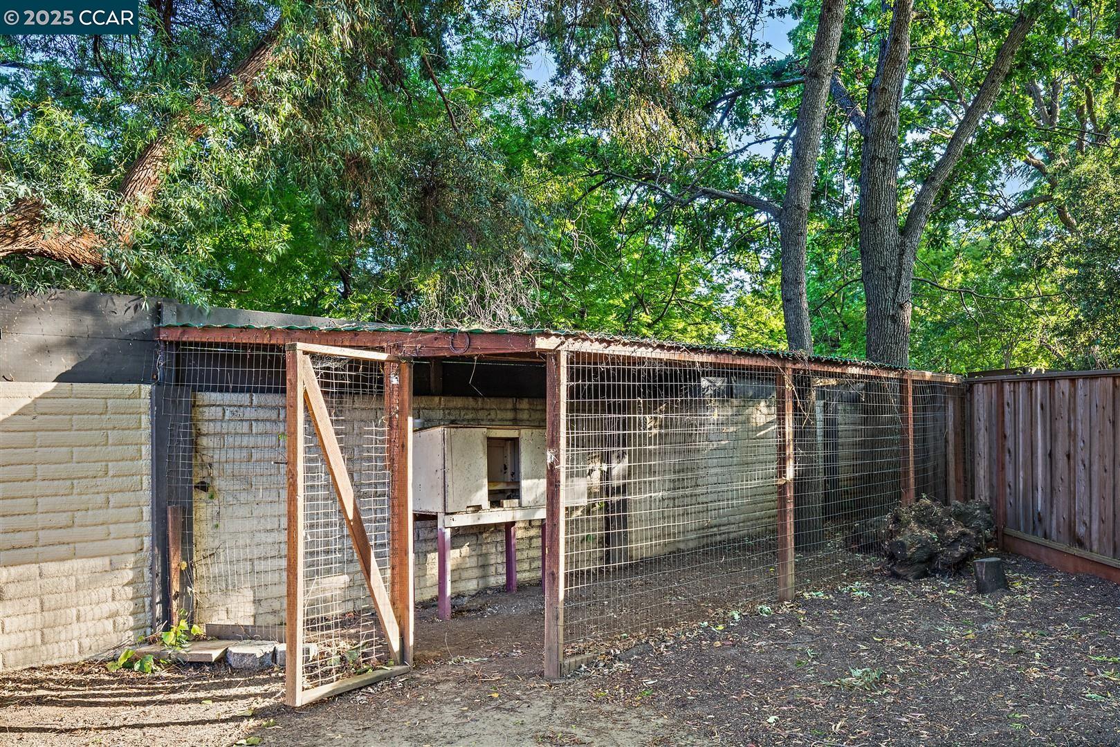 Detail Gallery Image 47 of 60 For 301 Drayton Ct, Walnut Creek,  CA 94598 - 4 Beds | 2/1 Baths