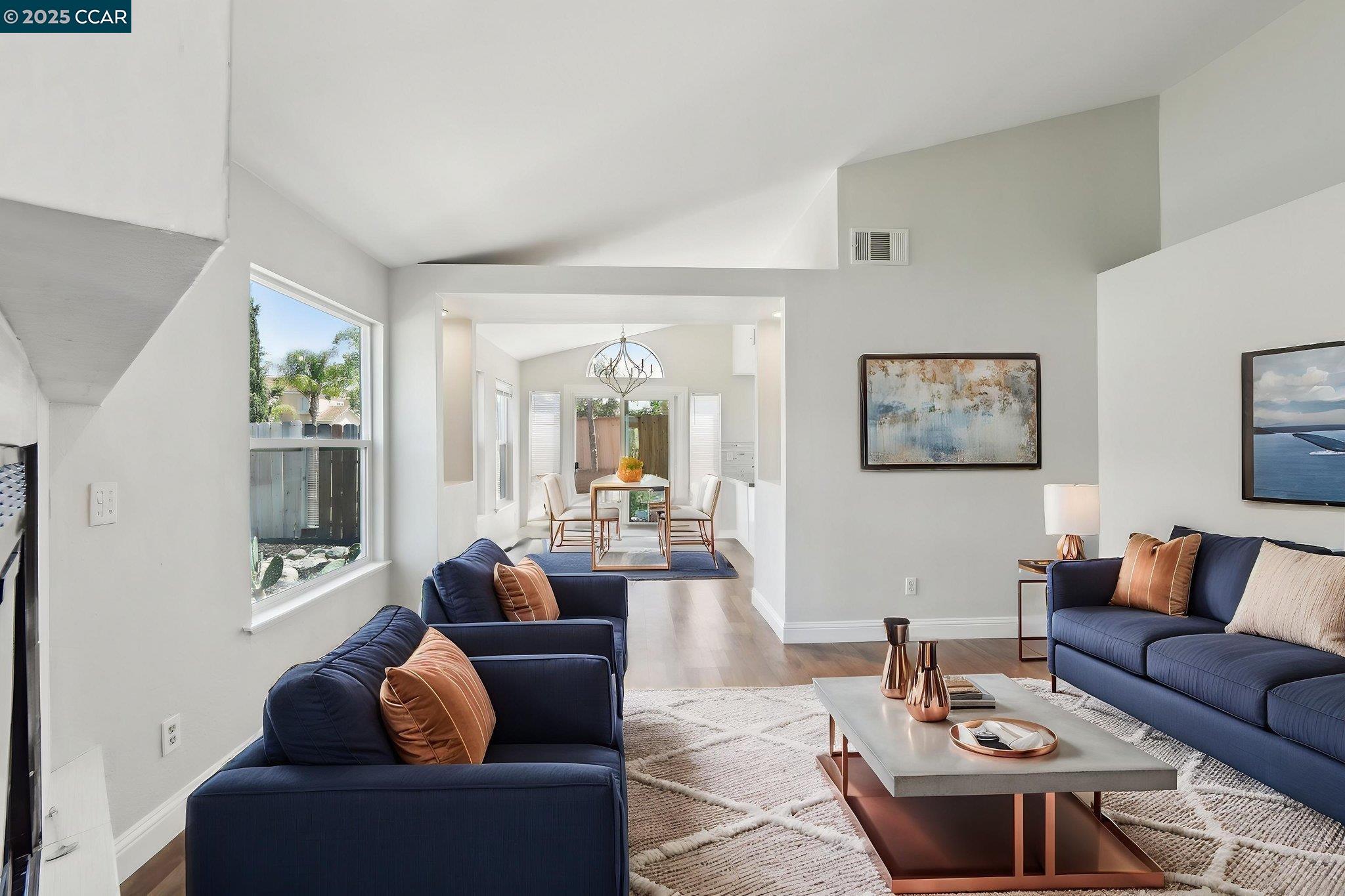 Detail Gallery Image 2 of 36 For 4464 Pampas Cir, Antioch,  CA 94531 - 3 Beds | 2 Baths