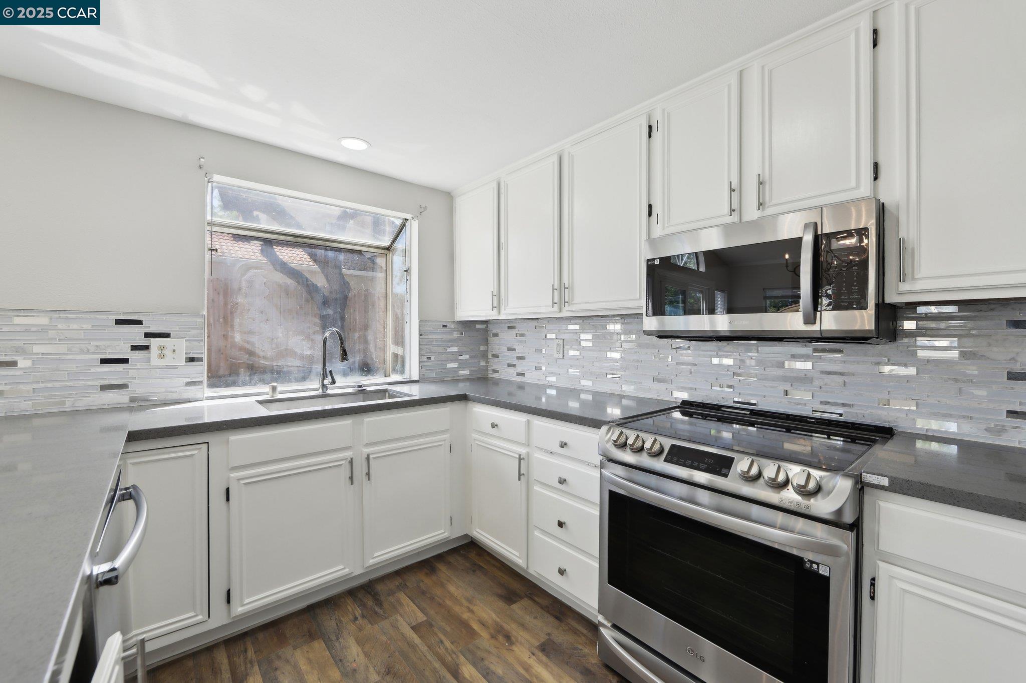 Detail Gallery Image 17 of 36 For 4464 Pampas Cir, Antioch,  CA 94531 - 3 Beds | 2 Baths