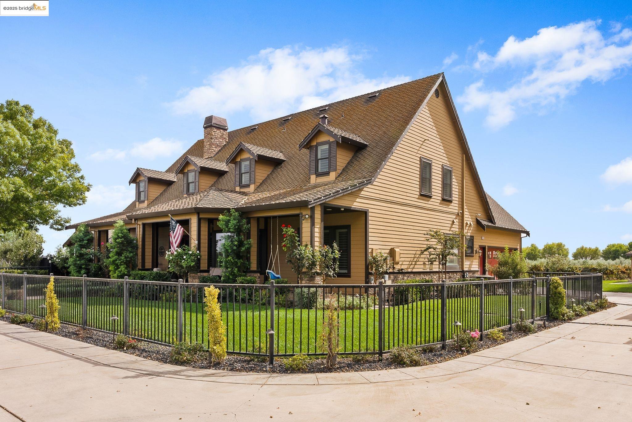Detail Gallery Image 4 of 60 For 3501 Byer Road, Byron,  CA 94514-1506 - 4 Beds | 4 Baths