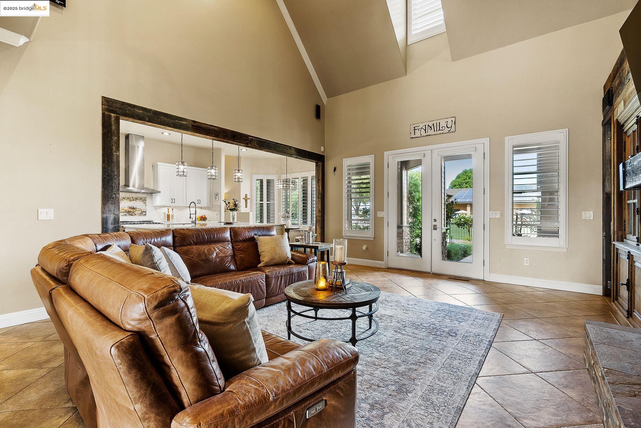 Detail Gallery Image 10 of 60 For 3501 Byer Road, Byron,  CA 94514-1506 - 4 Beds | 4 Baths