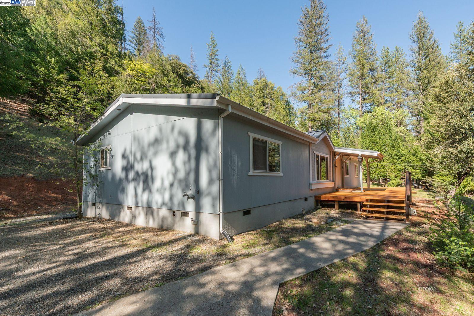 Detail Gallery Image 32 of 50 For 430 Bridge Rd, Douglas City,  CA 96024 - 3 Beds | 2 Baths