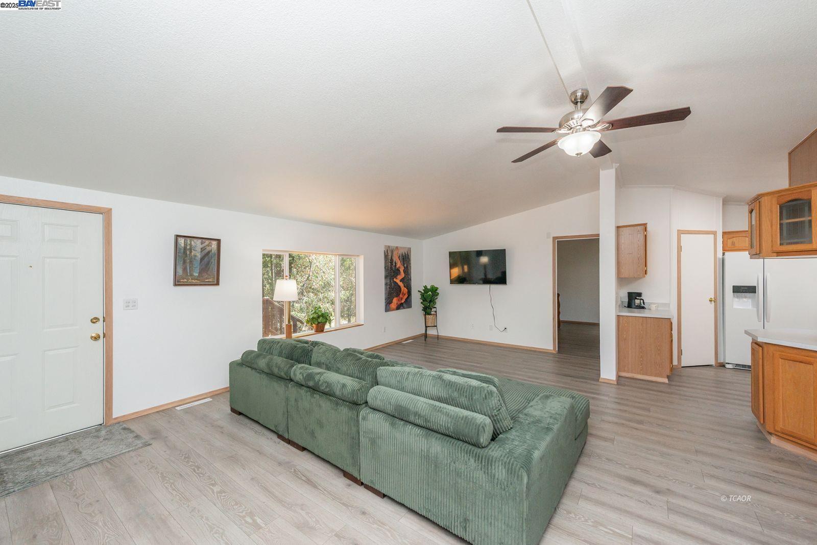 Detail Gallery Image 5 of 50 For 430 Bridge Rd, Douglas City,  CA 96024 - 3 Beds | 2 Baths