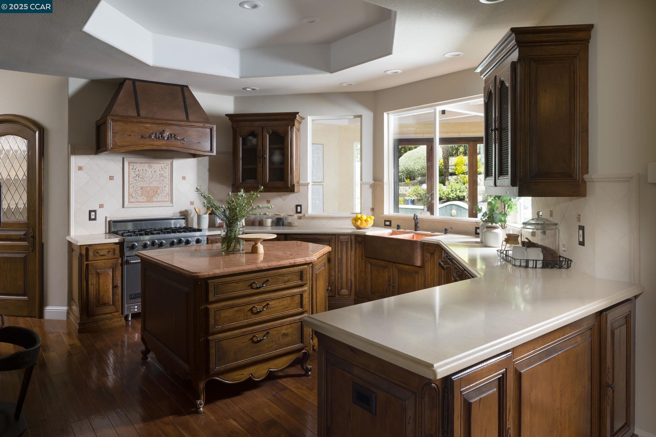 Detail Gallery Image 12 of 60 For 5427 Blackhawk Dr, Danville,  CA 94506 - 5 Beds | 4/1 Baths