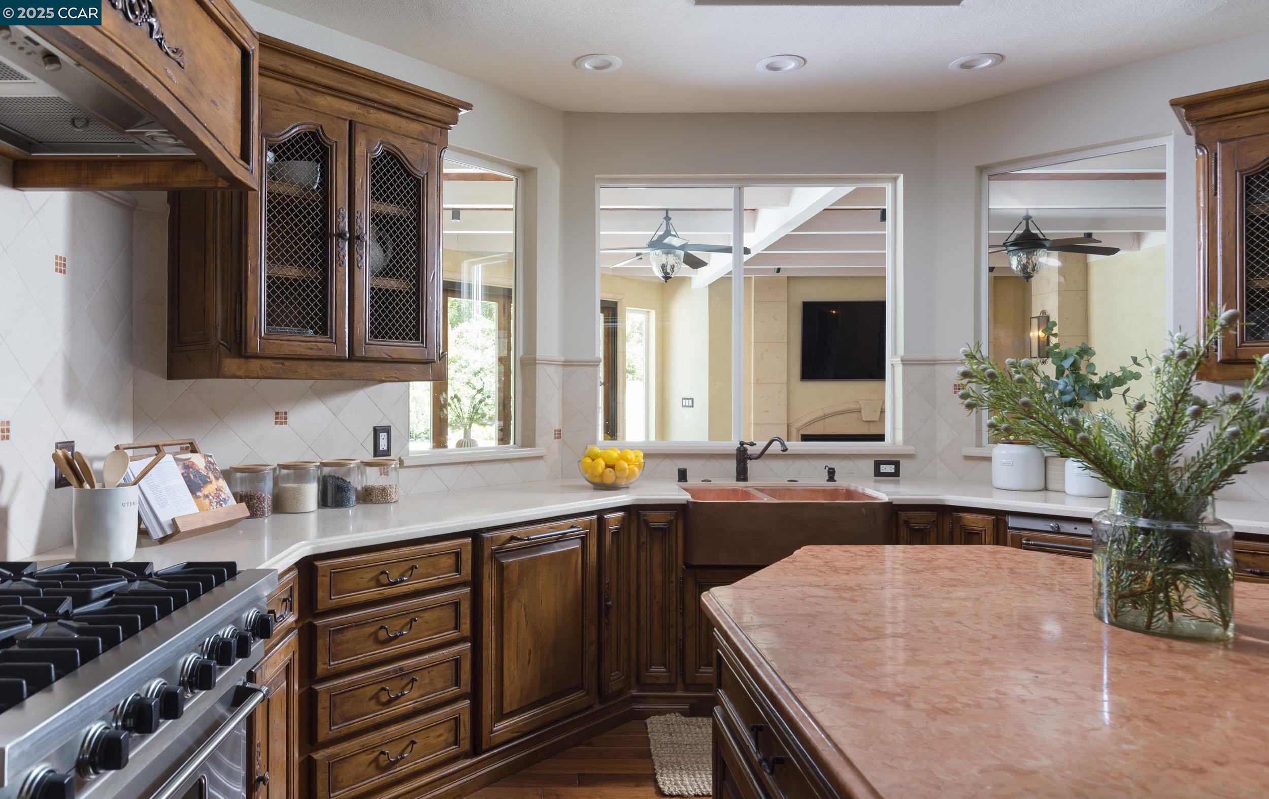 Detail Gallery Image 14 of 60 For 5427 Blackhawk Dr, Danville,  CA 94506 - 5 Beds | 4/1 Baths