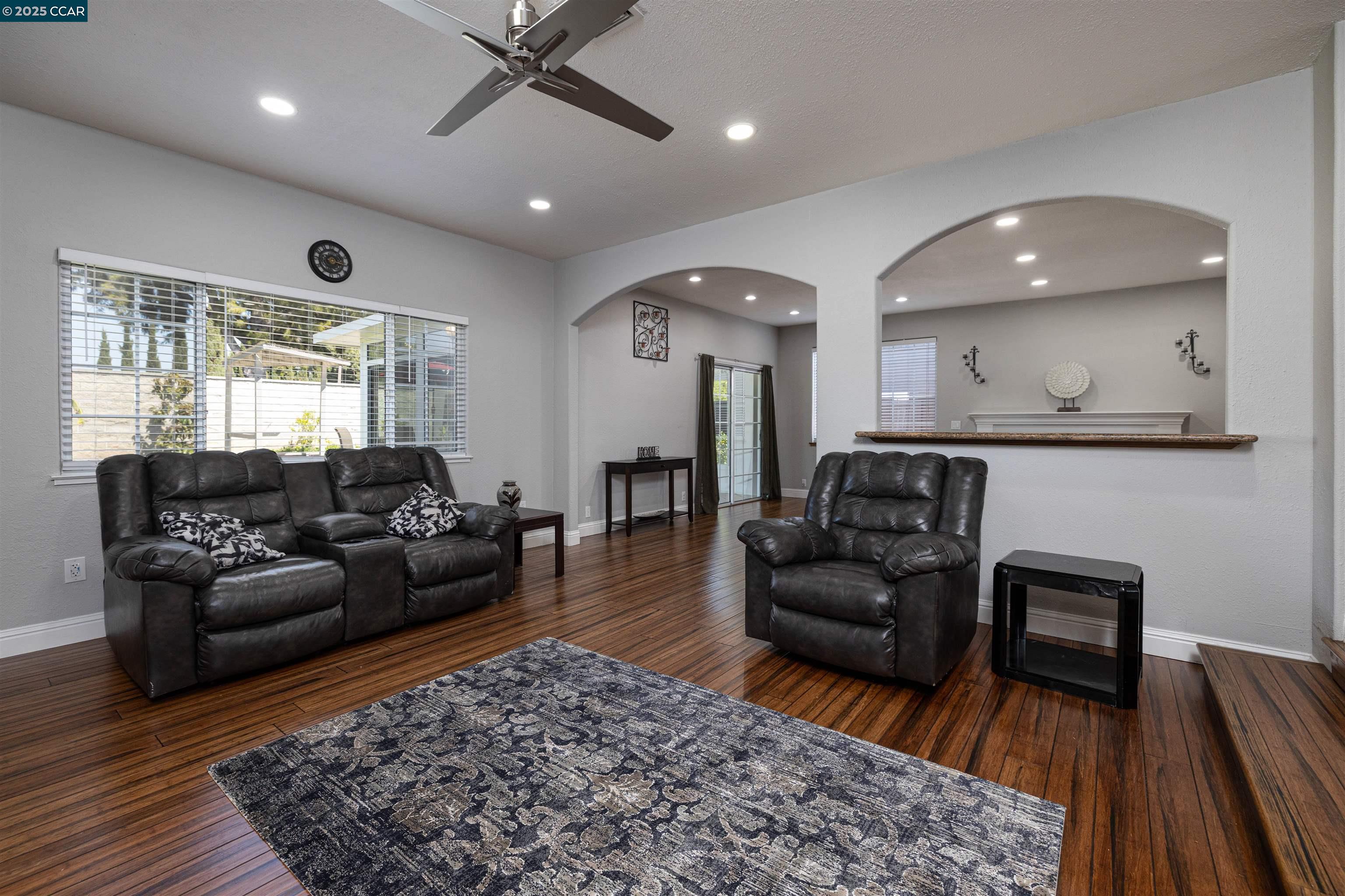 Detail Gallery Image 1 of 34 For 4852 Regents Park Ln, Fremont,  CA 94538 - 3 Beds | 2 Baths