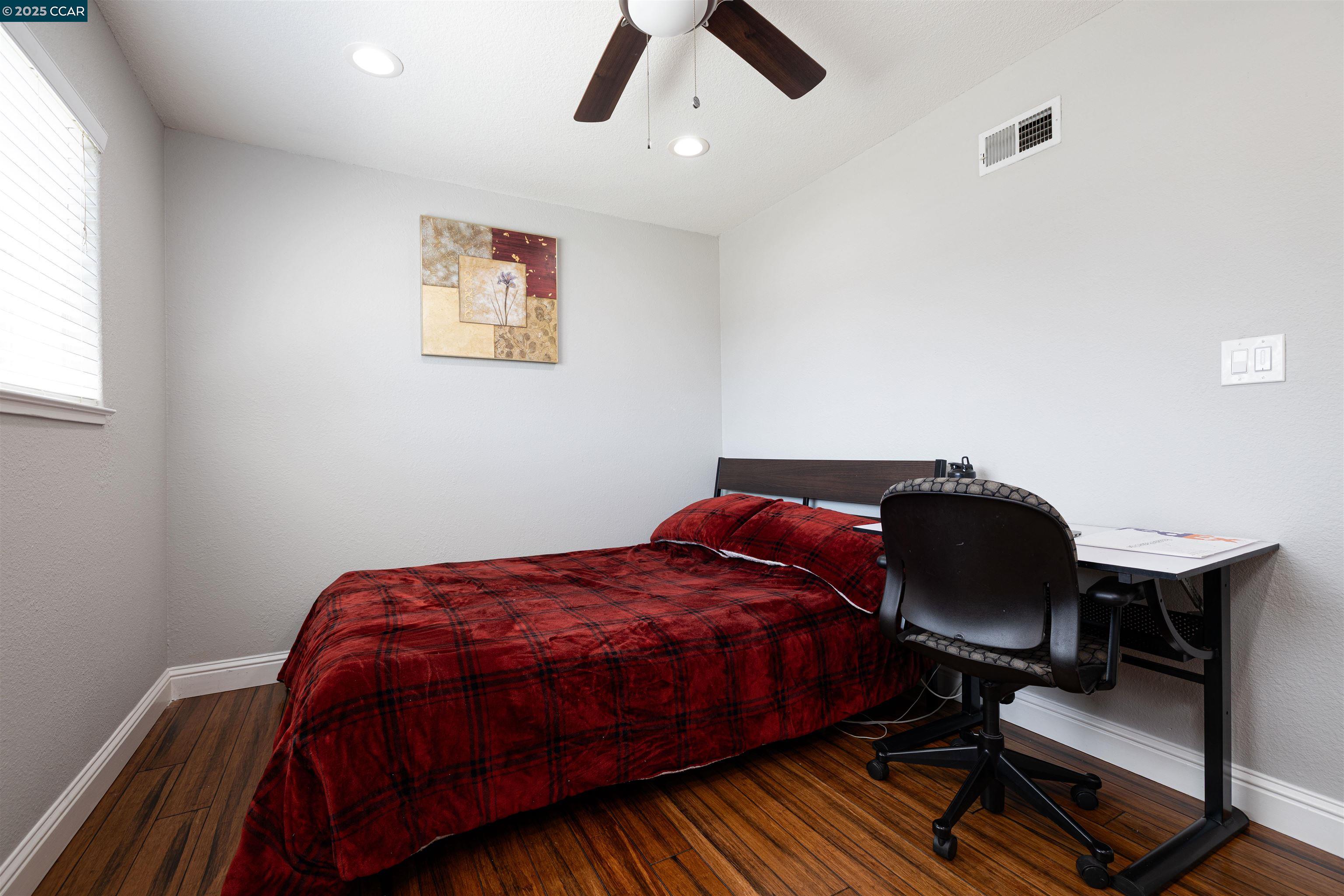 Detail Gallery Image 18 of 34 For 4852 Regents Park Ln, Fremont,  CA 94538 - 3 Beds | 2 Baths