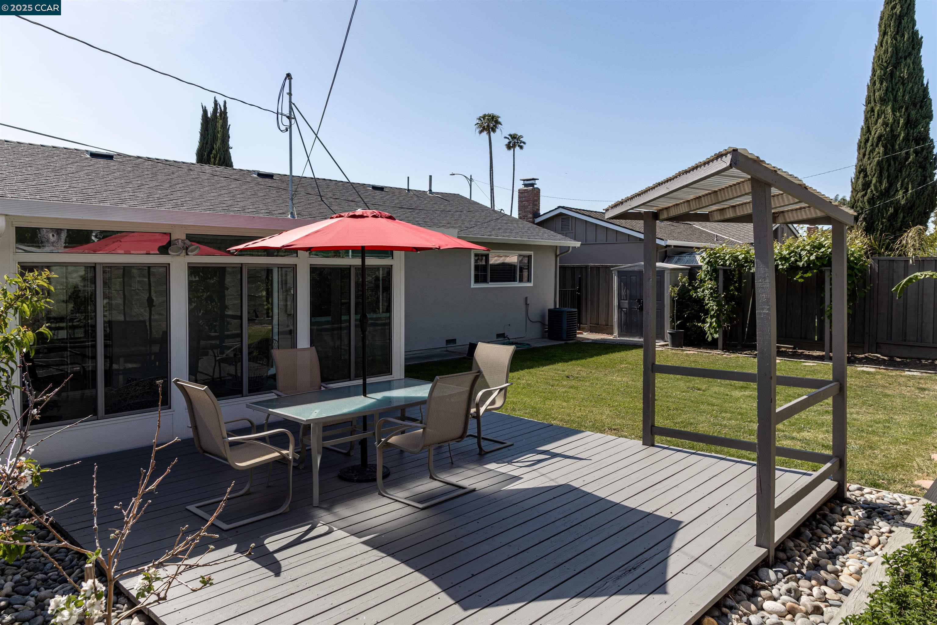 Detail Gallery Image 25 of 34 For 4852 Regents Park Ln, Fremont,  CA 94538 - 3 Beds | 2 Baths