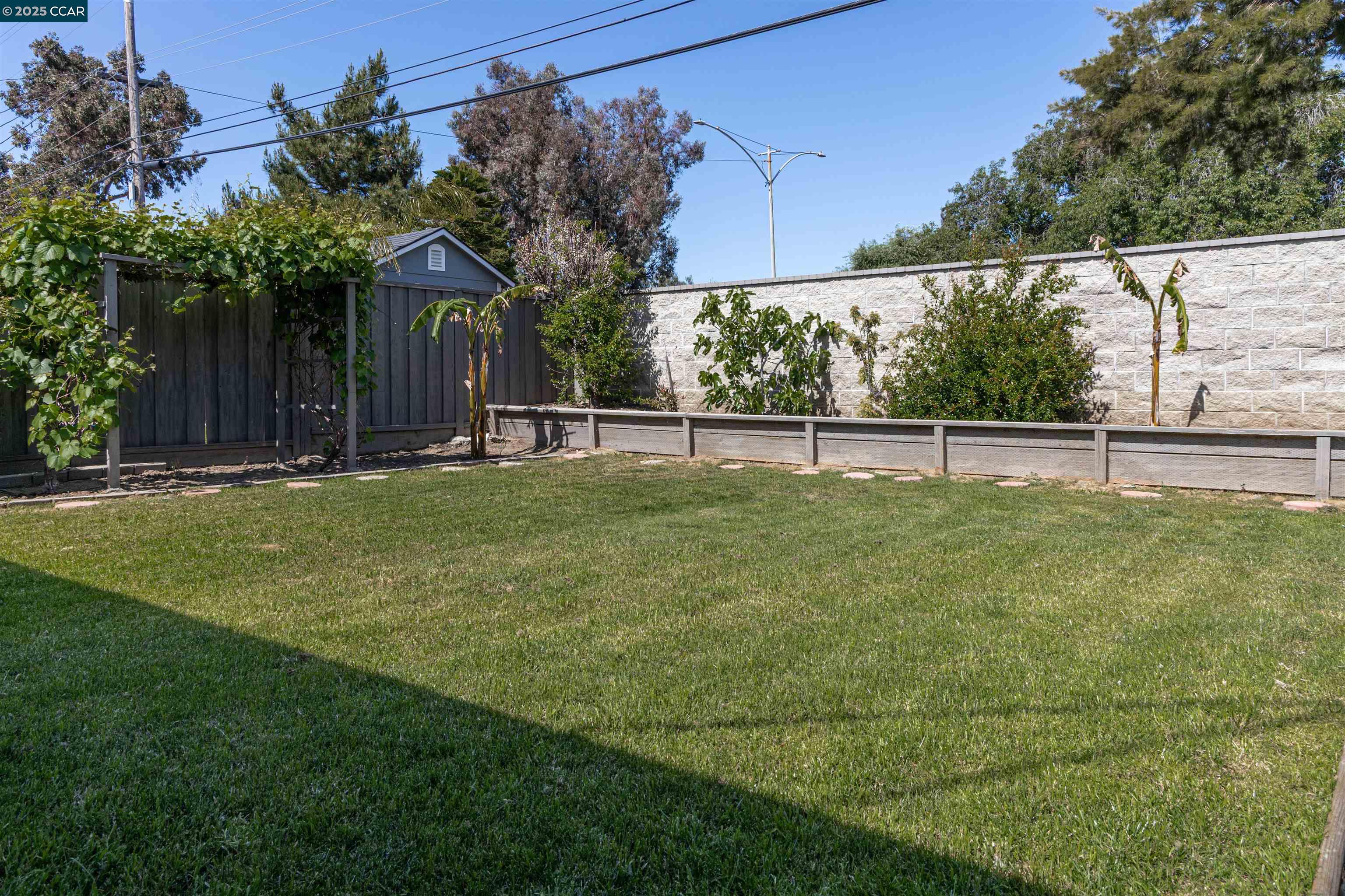 Detail Gallery Image 27 of 34 For 4852 Regents Park Ln, Fremont,  CA 94538 - 3 Beds | 2 Baths