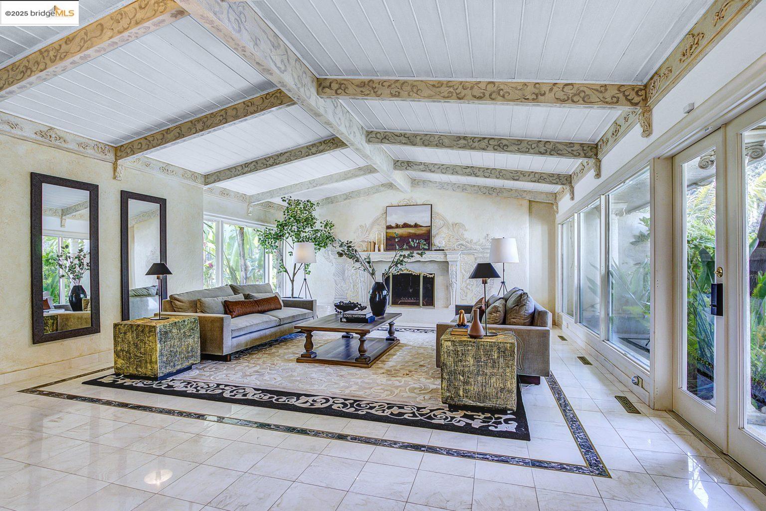 Detail Gallery Image 18 of 47 For 4146 Canyon Rd, Lafayette,  CA 94549 - 4 Beds | 7 Baths