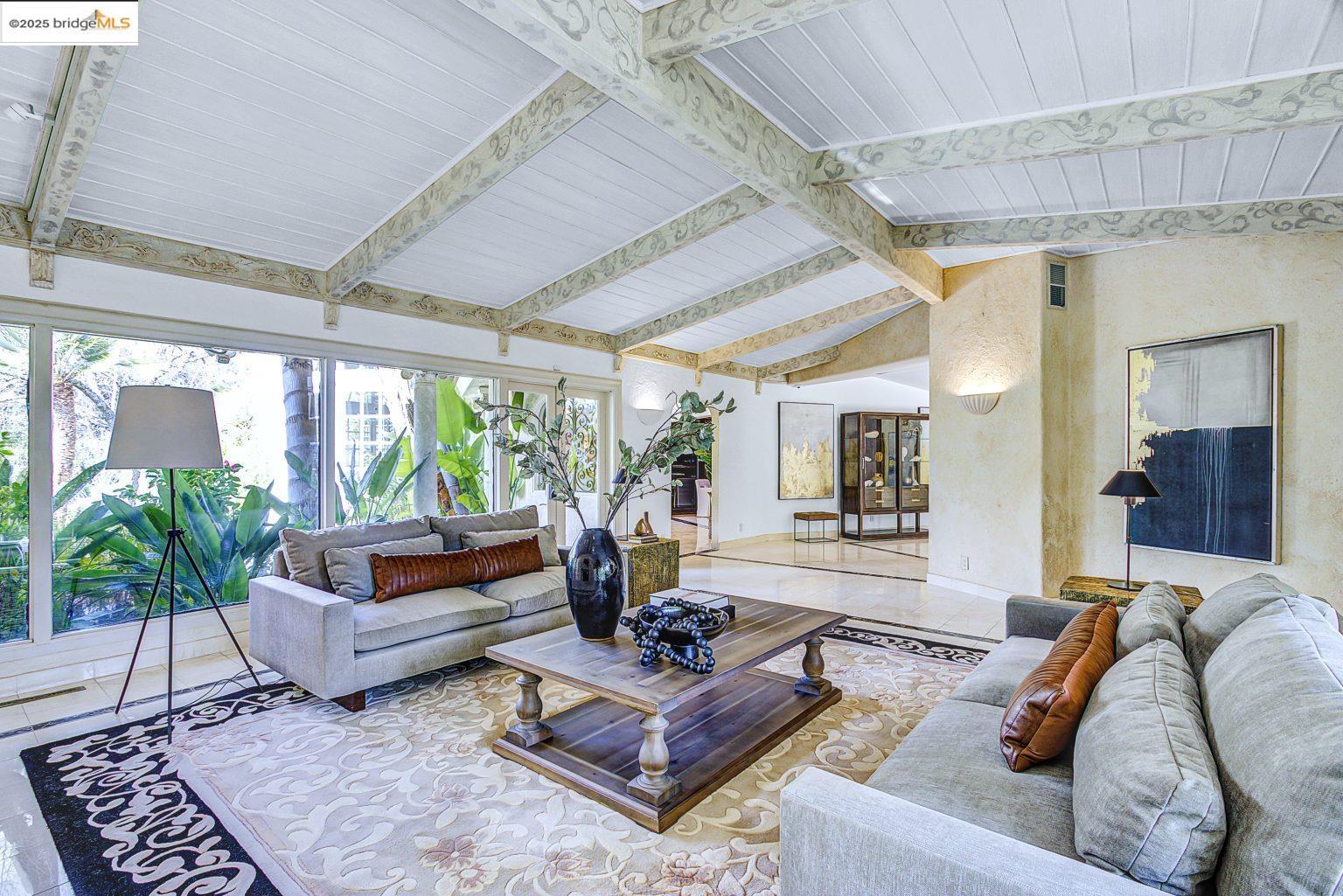 Detail Gallery Image 19 of 47 For 4146 Canyon Rd, Lafayette,  CA 94549 - 4 Beds | 7 Baths