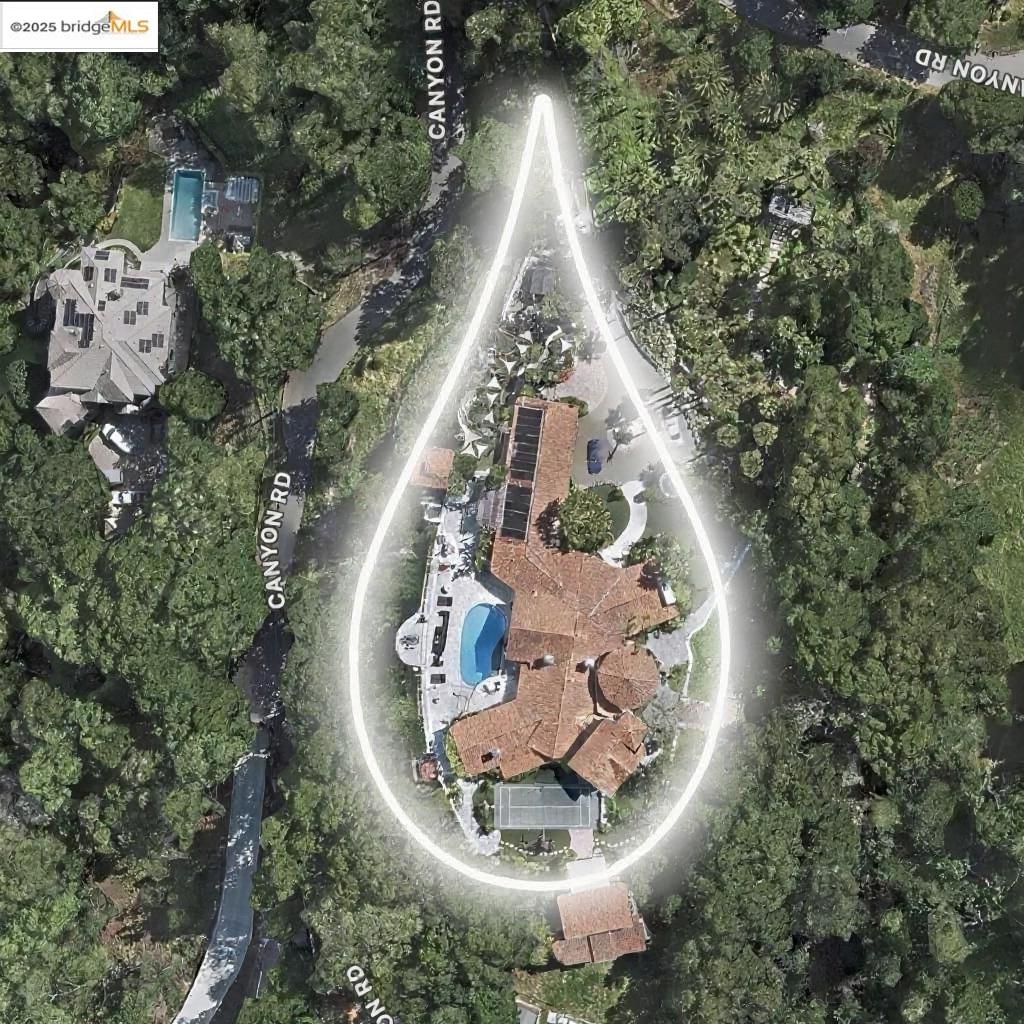 Detail Gallery Image 3 of 47 For 4146 Canyon Rd, Lafayette,  CA 94549 - 4 Beds | 7 Baths