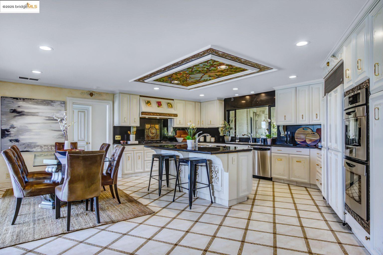 Detail Gallery Image 23 of 47 For 4146 Canyon Rd, Lafayette,  CA 94549 - 4 Beds | 7 Baths