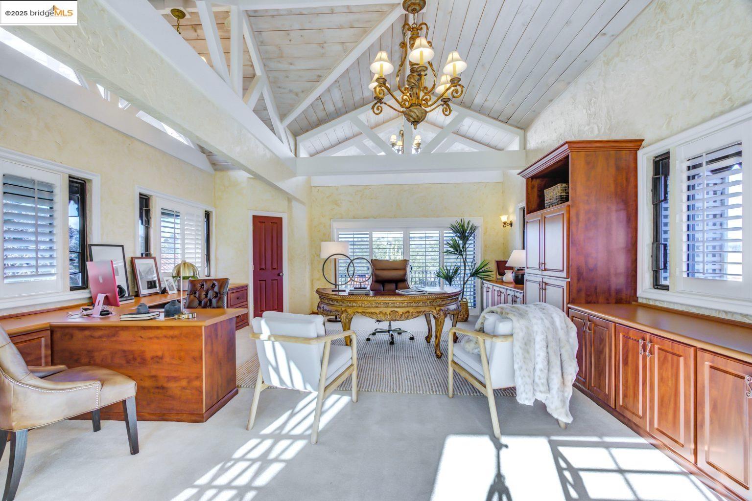 Detail Gallery Image 32 of 47 For 4146 Canyon Rd, Lafayette,  CA 94549 - 4 Beds | 7 Baths