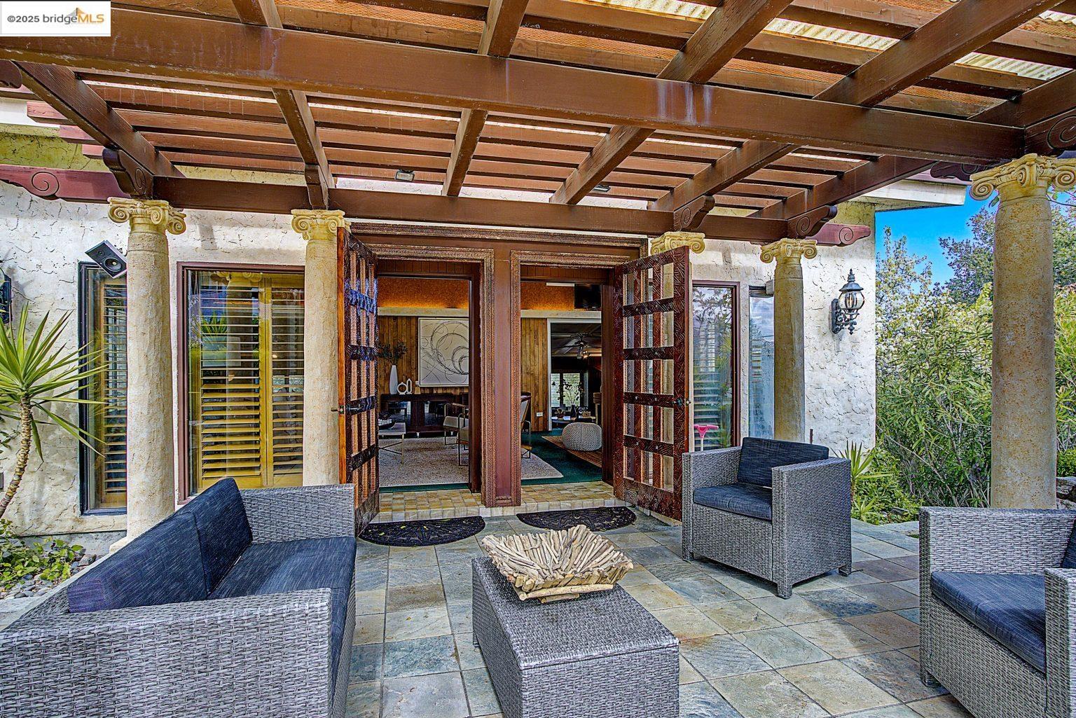 Detail Gallery Image 41 of 47 For 4146 Canyon Rd, Lafayette,  CA 94549 - 4 Beds | 7 Baths