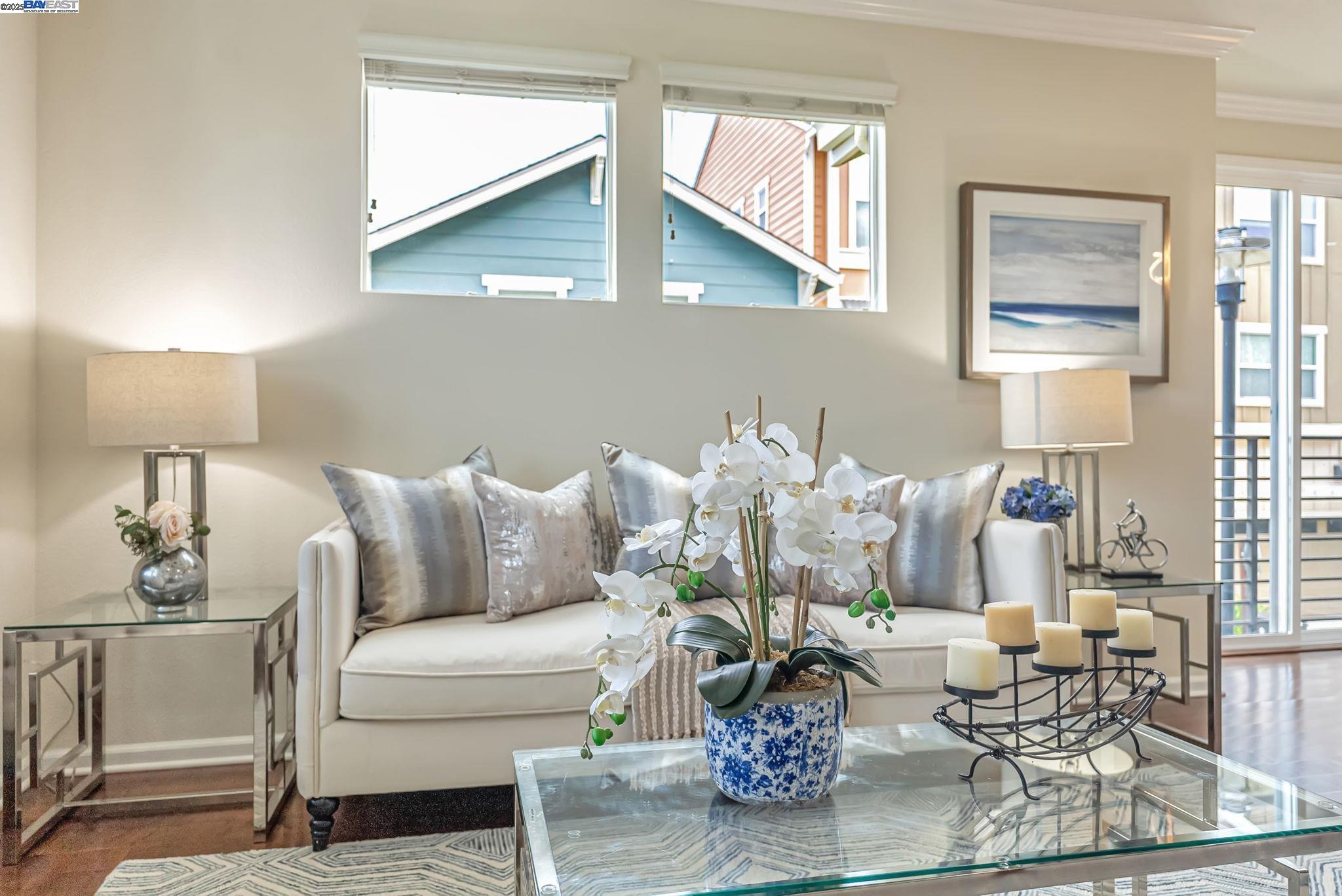 Detail Gallery Image 7 of 37 For 4432 Hyde Cmn, Fremont,  CA 94538 - 4 Beds | 3/1 Baths