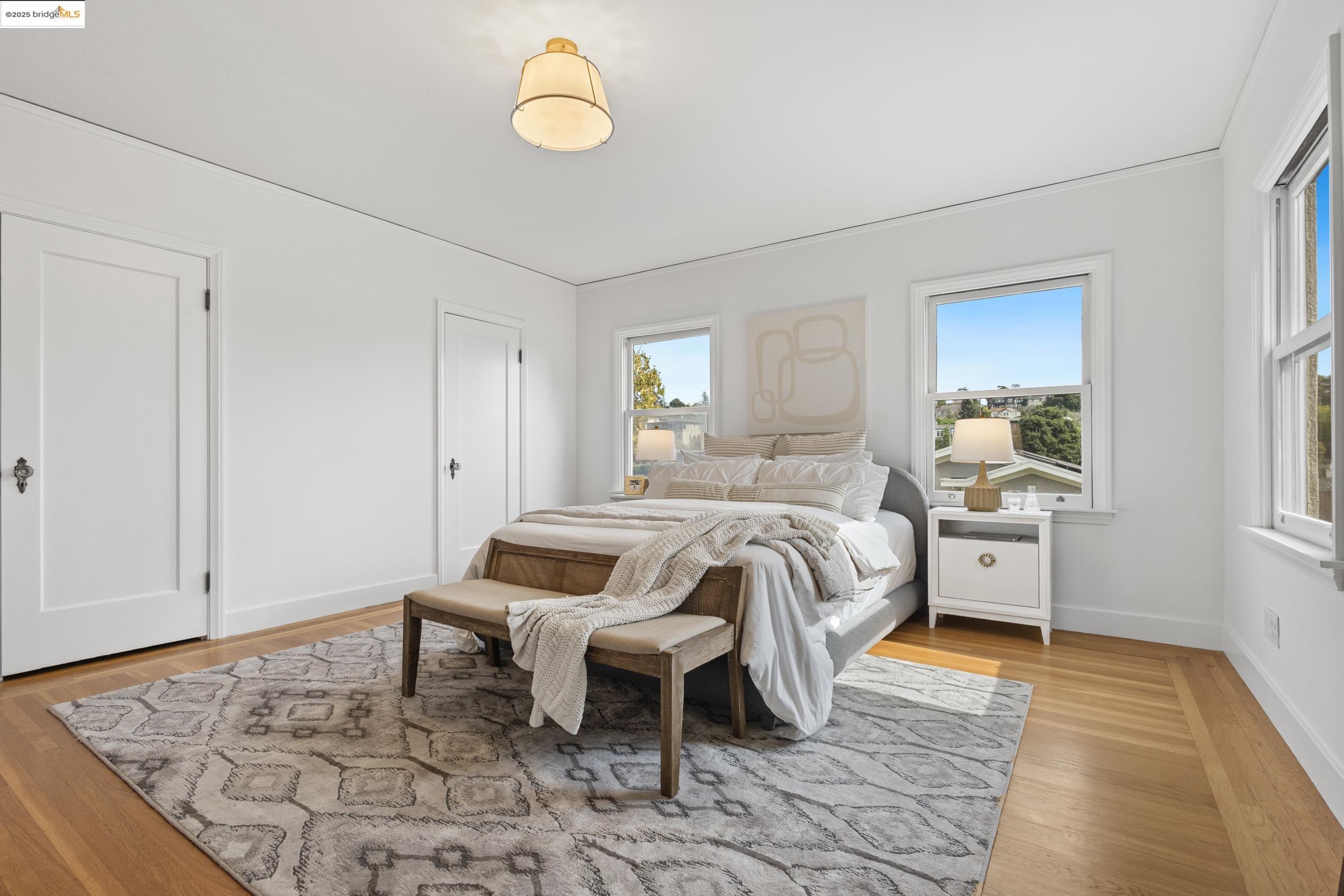 1048 Annerley Rd, Oakland, California 94610, 5 Bedrooms Bedrooms, 7 Rooms Rooms,3 BathroomsBathrooms,Residential,For Sale,1048 Annerley Rd,41097554