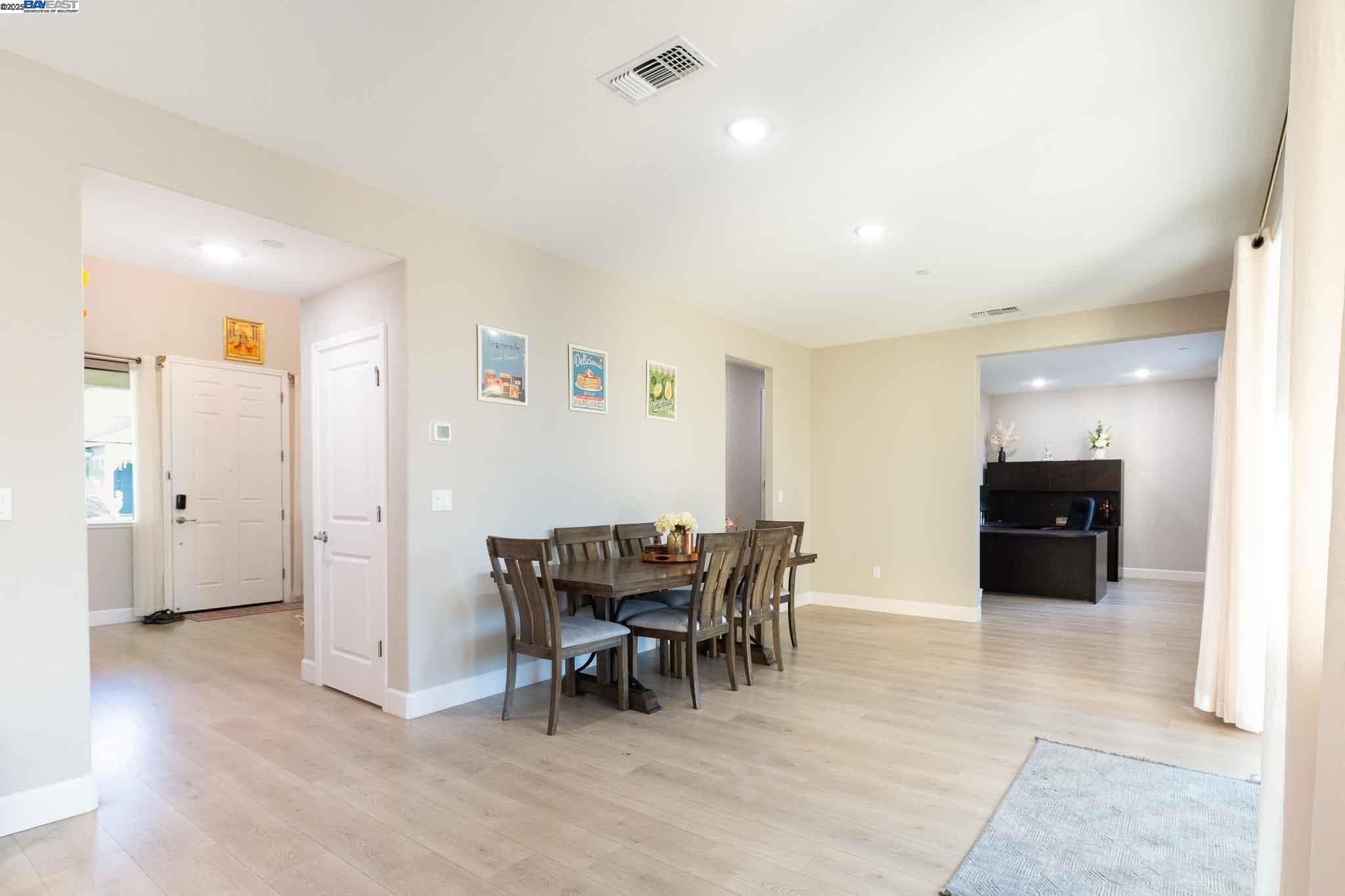 Detail Gallery Image 18 of 56 For 625 W Warren Dr, Mountain House,  CA 95391 - 4 Beds | 3/1 Baths
