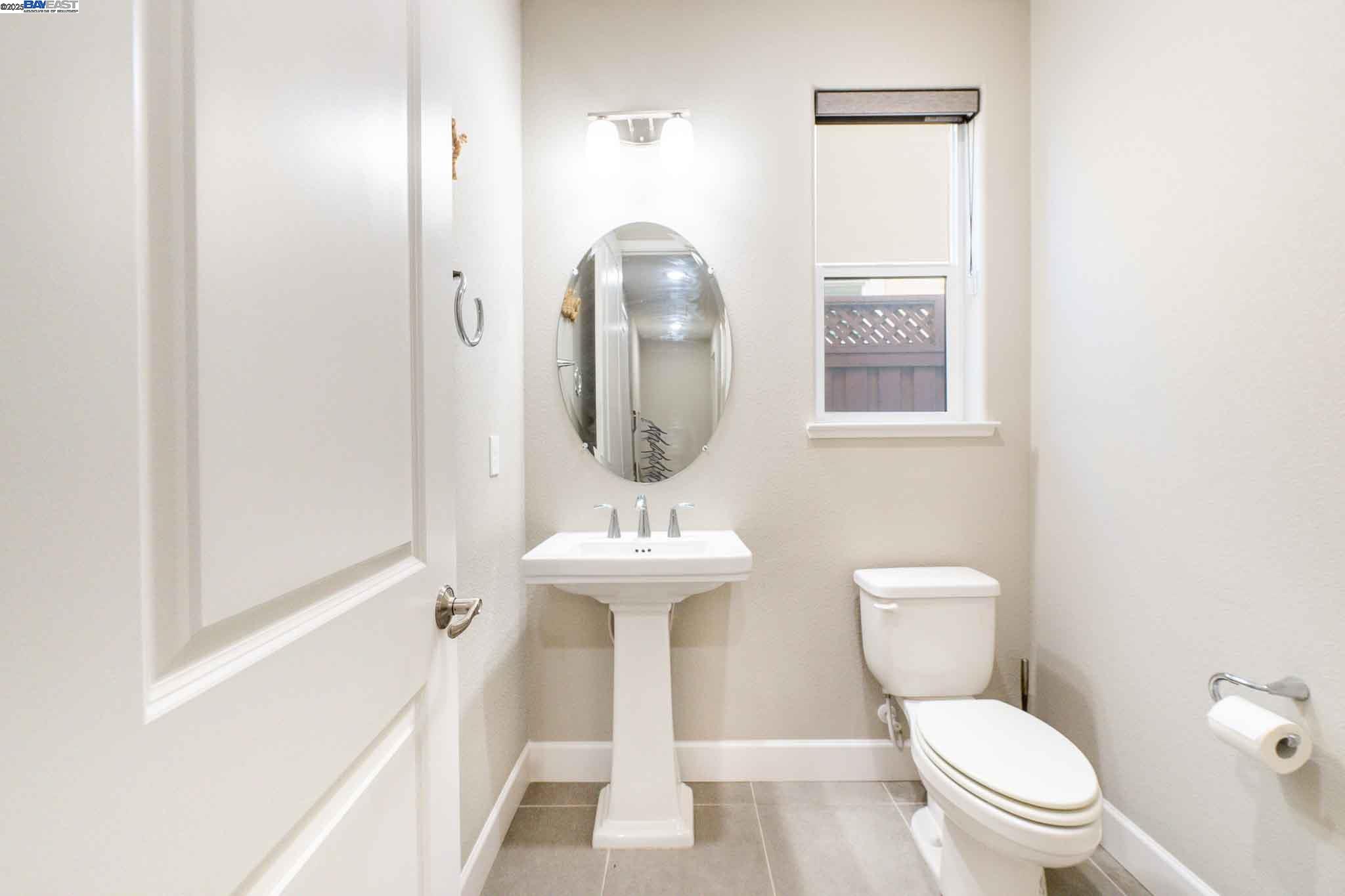 Detail Gallery Image 23 of 56 For 625 W Warren Dr, Mountain House,  CA 95391 - 4 Beds | 3/1 Baths