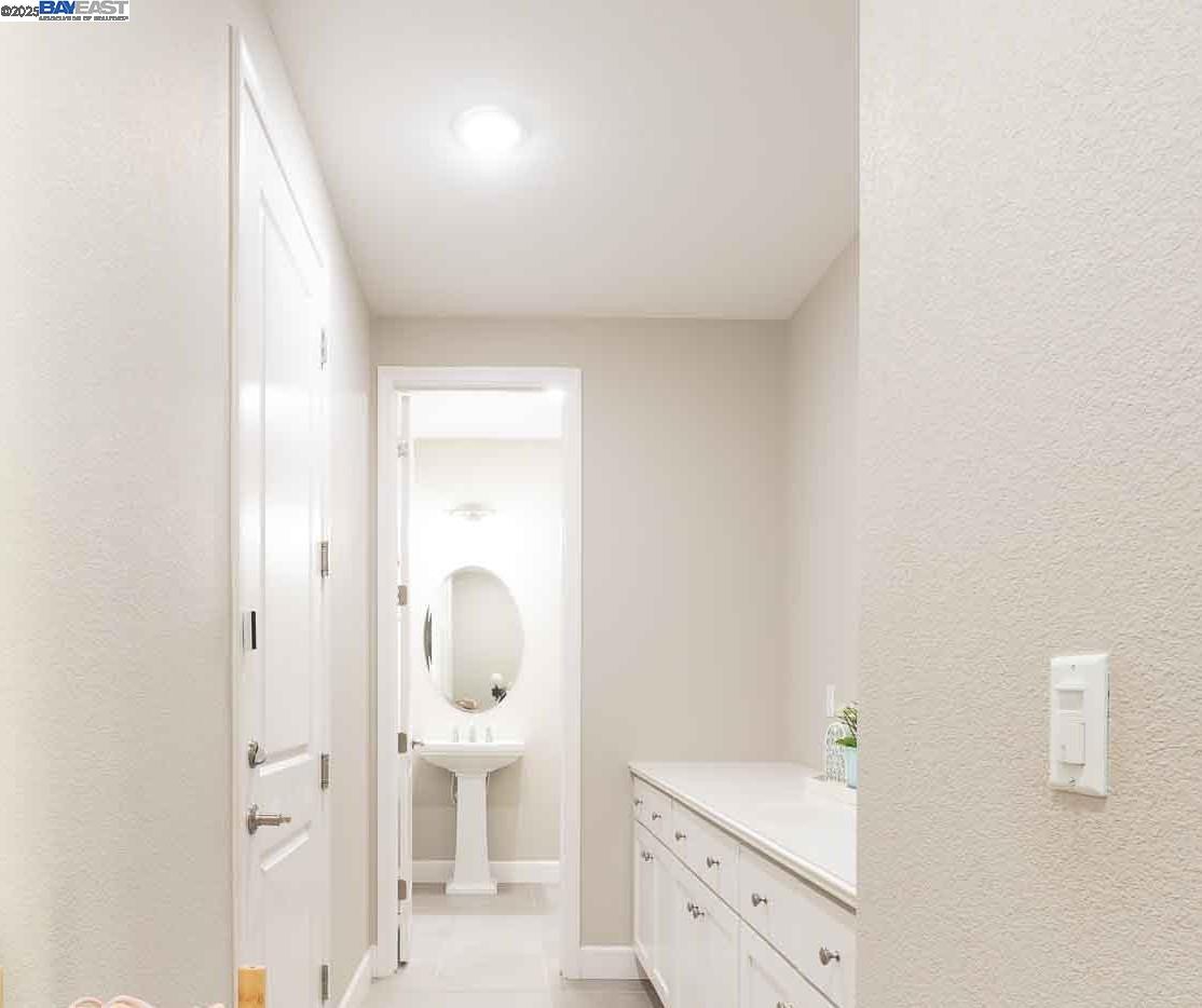 Detail Gallery Image 25 of 56 For 625 W Warren Dr, Mountain House,  CA 95391 - 4 Beds | 3/1 Baths
