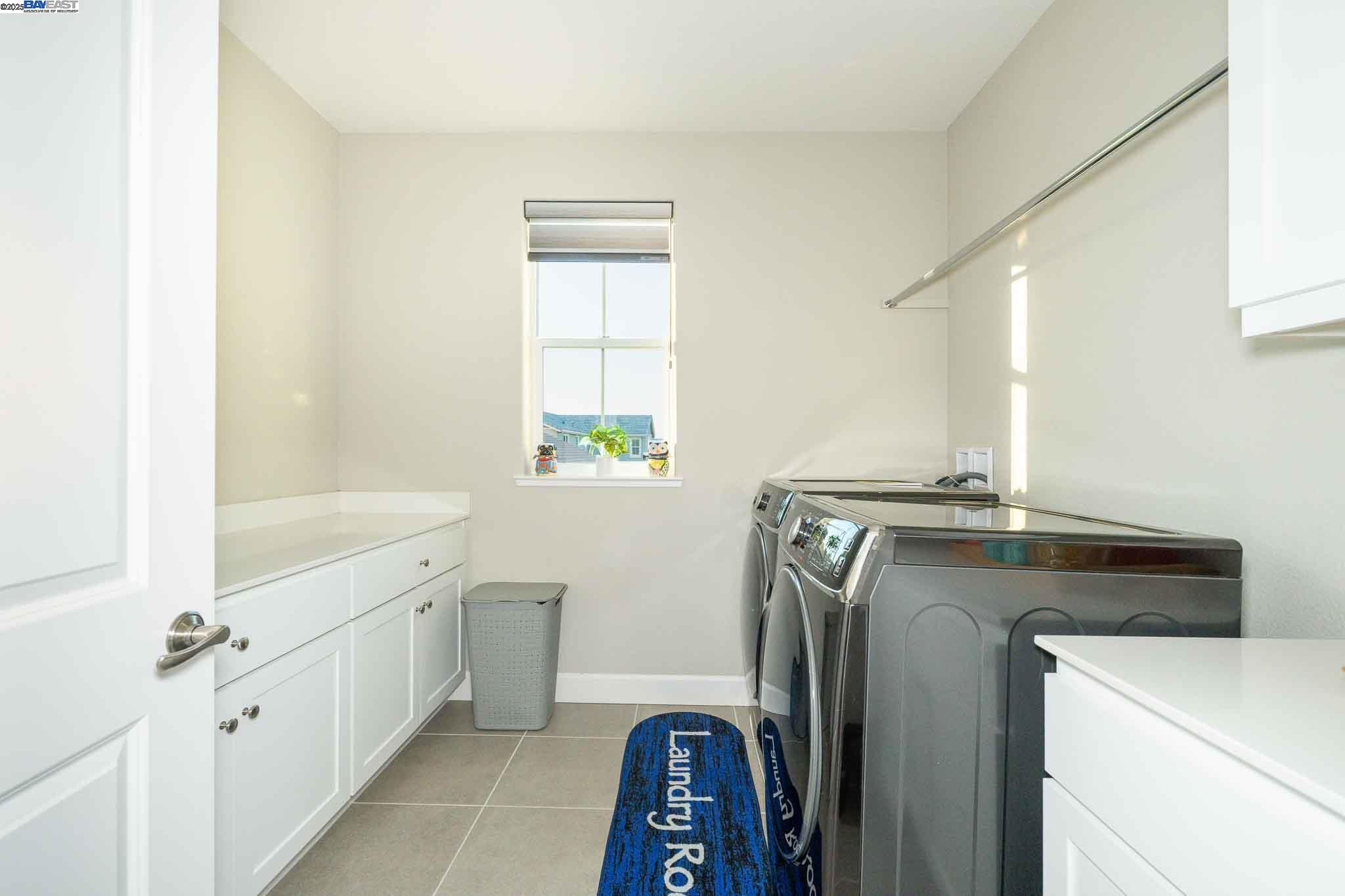 Detail Gallery Image 29 of 56 For 625 W Warren Dr, Mountain House,  CA 95391 - 4 Beds | 3/1 Baths