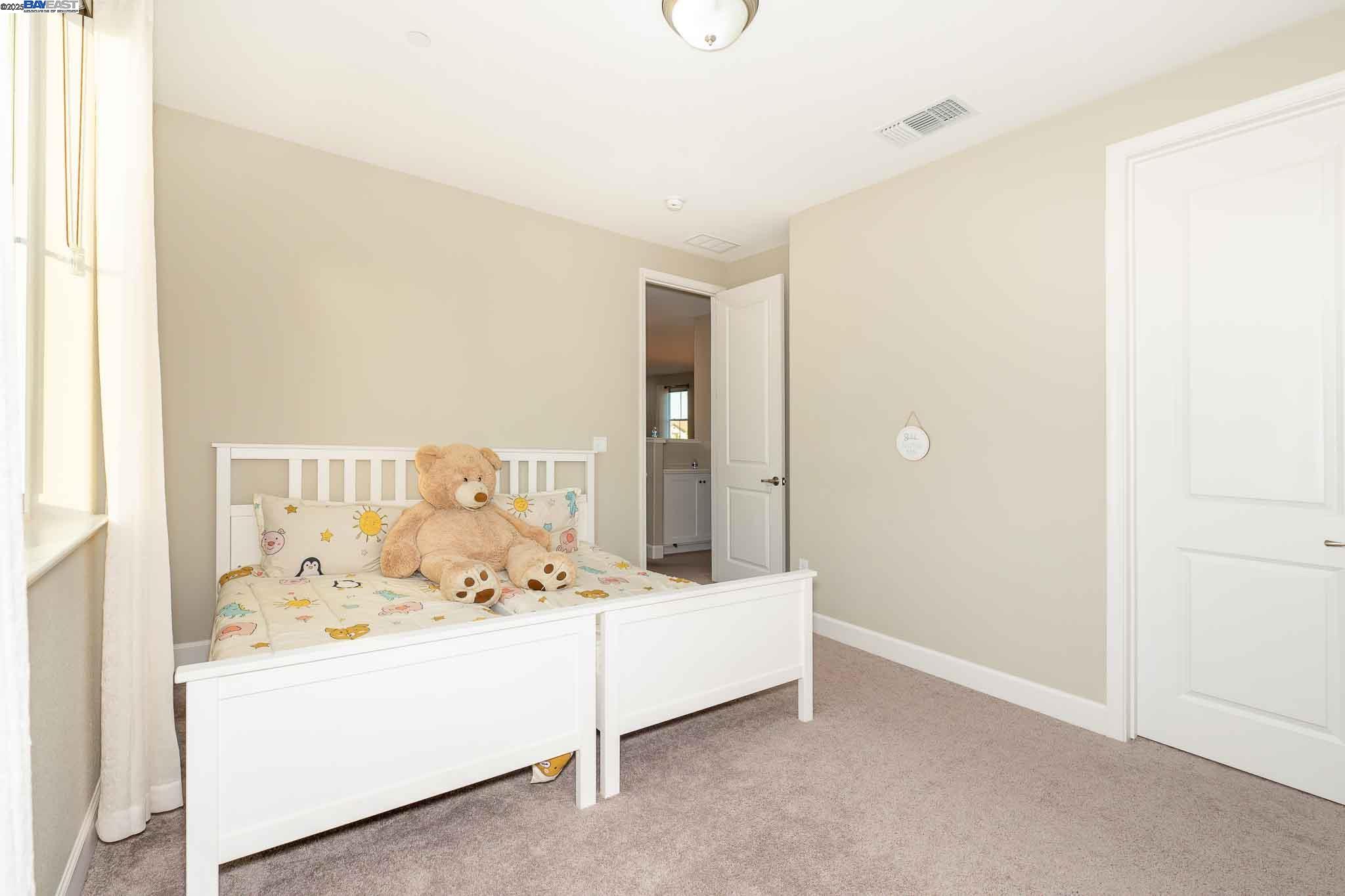 Detail Gallery Image 31 of 56 For 625 W Warren Dr, Mountain House,  CA 95391 - 4 Beds | 3/1 Baths