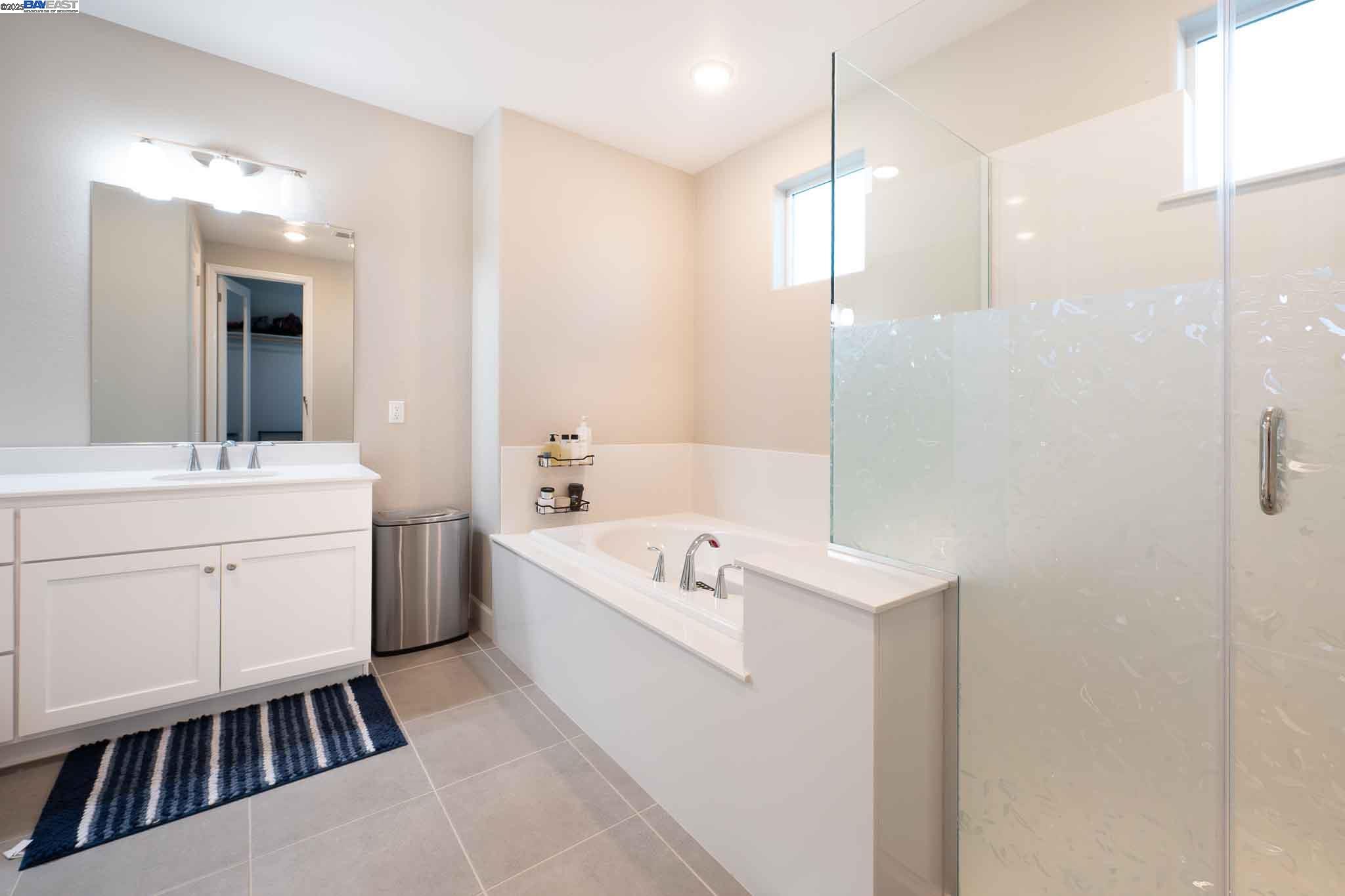 Detail Gallery Image 37 of 56 For 625 W Warren Dr, Mountain House,  CA 95391 - 4 Beds | 3/1 Baths