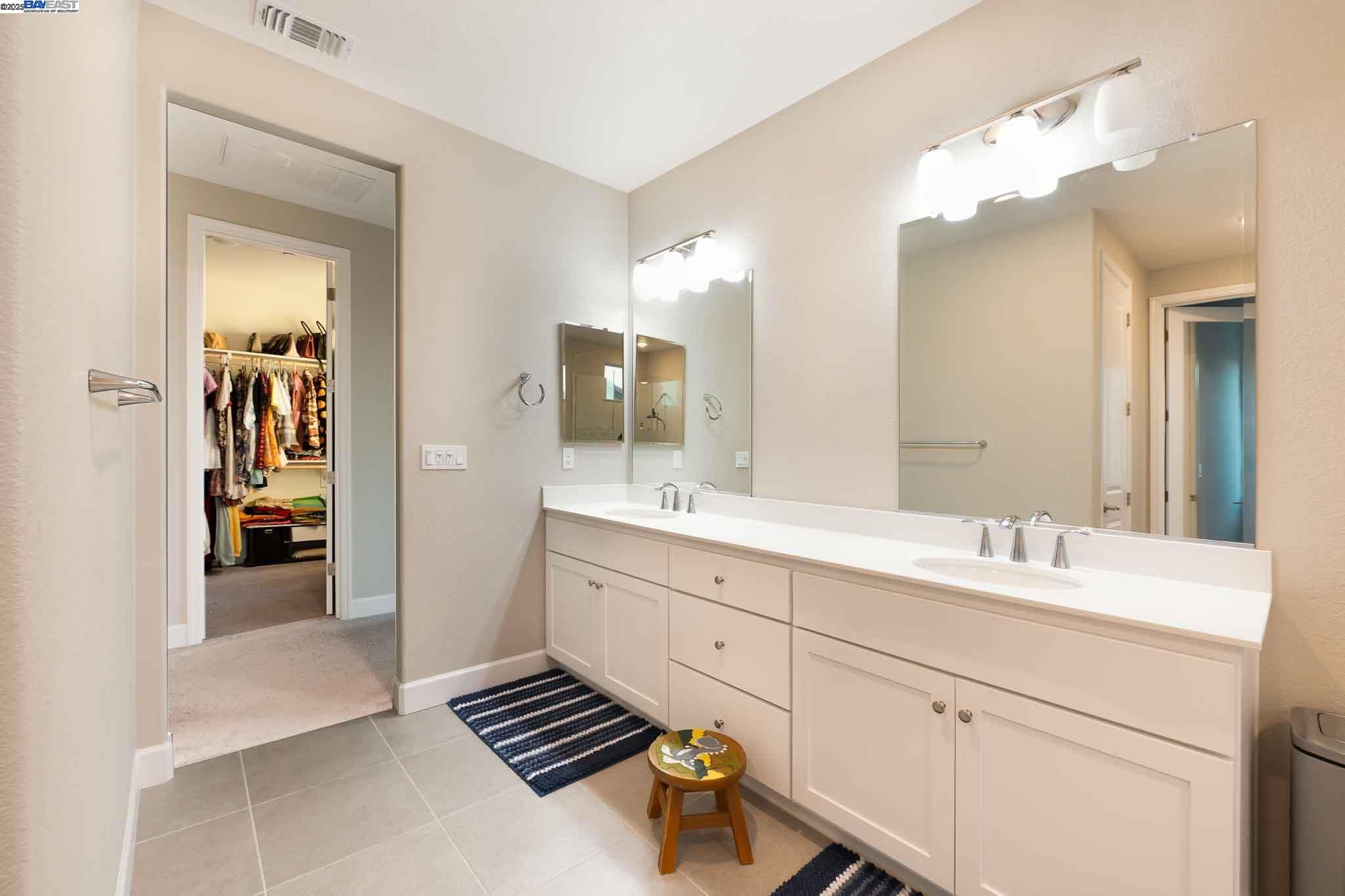 Detail Gallery Image 38 of 56 For 625 W Warren Dr, Mountain House,  CA 95391 - 4 Beds | 3/1 Baths