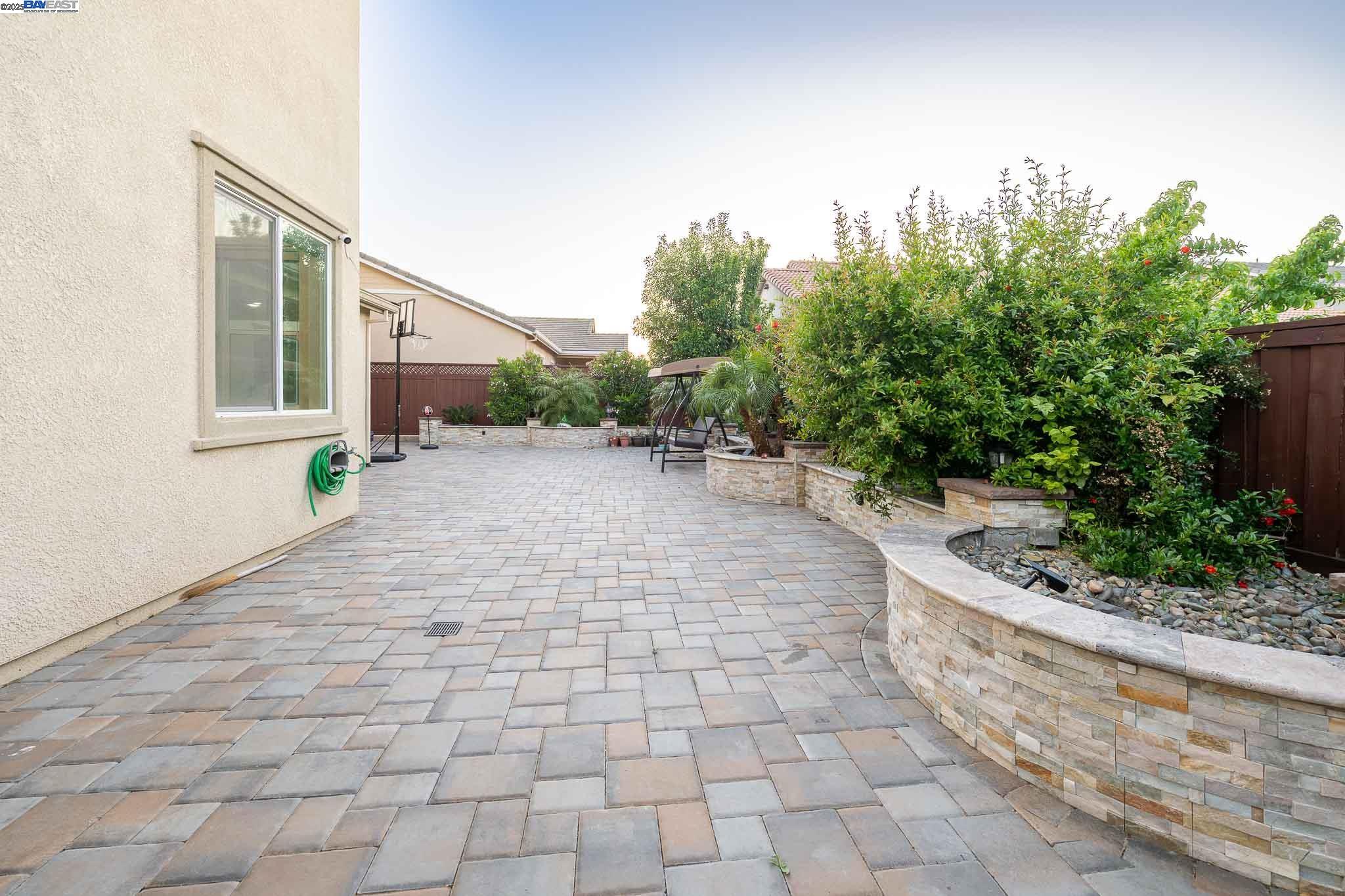 Detail Gallery Image 46 of 56 For 625 W Warren Dr, Mountain House,  CA 95391 - 4 Beds | 3/1 Baths